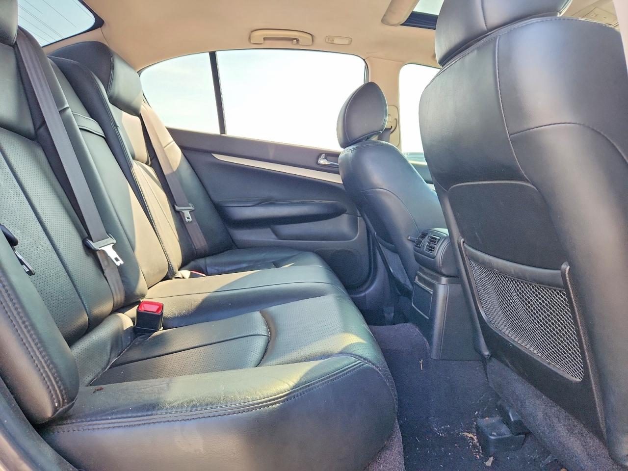 2008 Infiniti G35 Base Silver vin: JNKBV61E38M226205