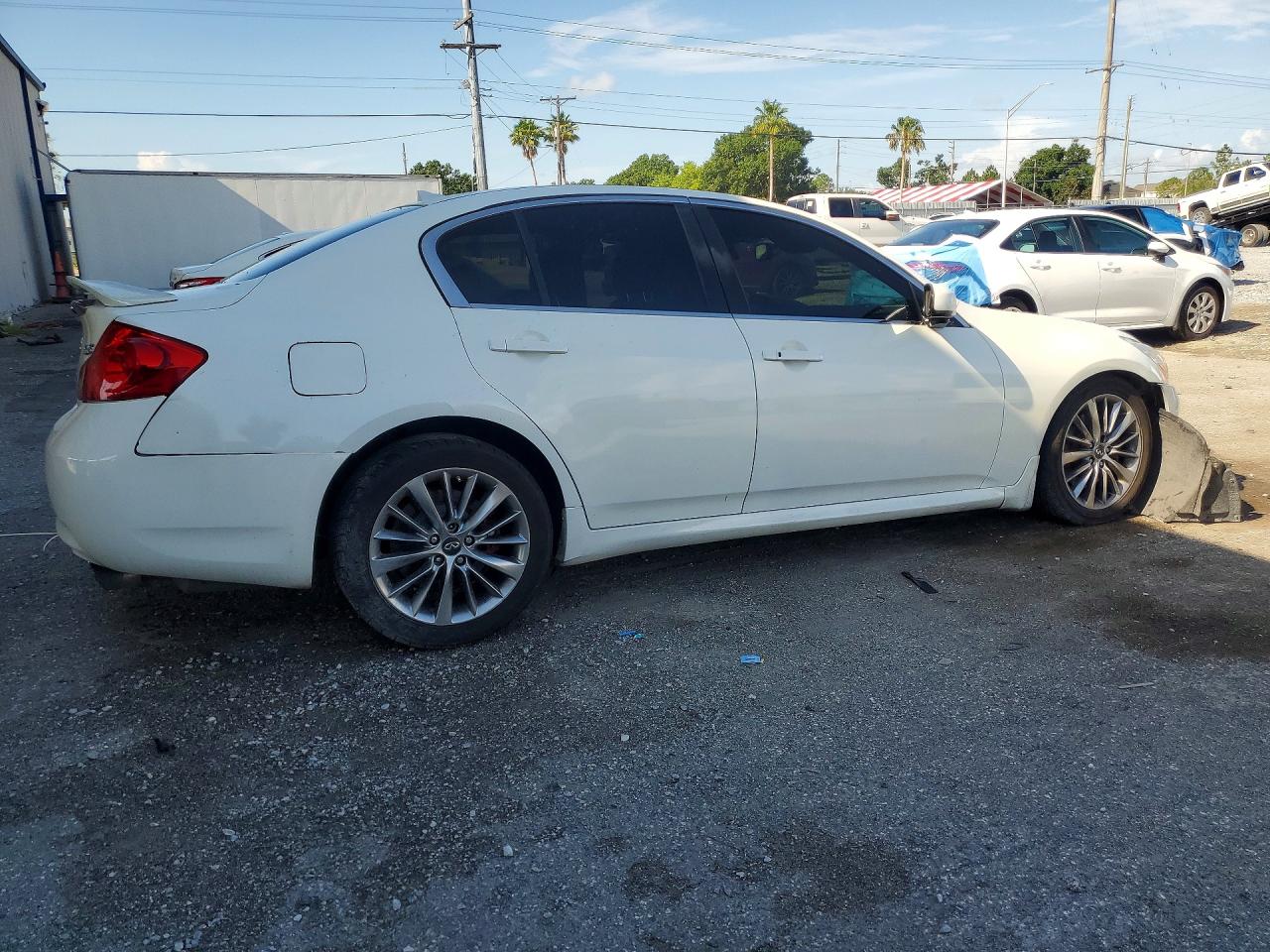 2008 Infiniti G35 White vin: JNKBV61E48M204973