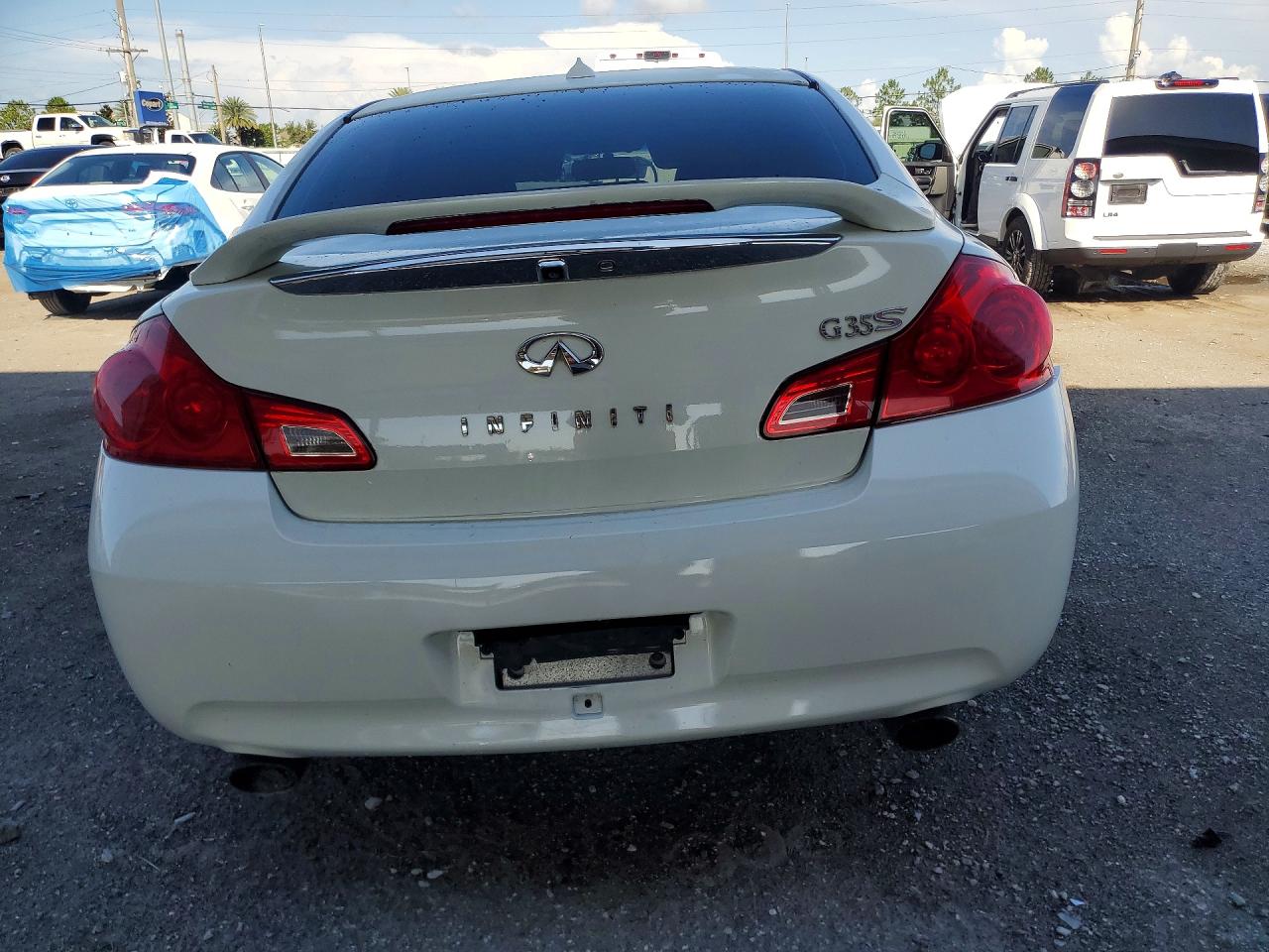2008 Infiniti G35 White vin: JNKBV61E48M204973