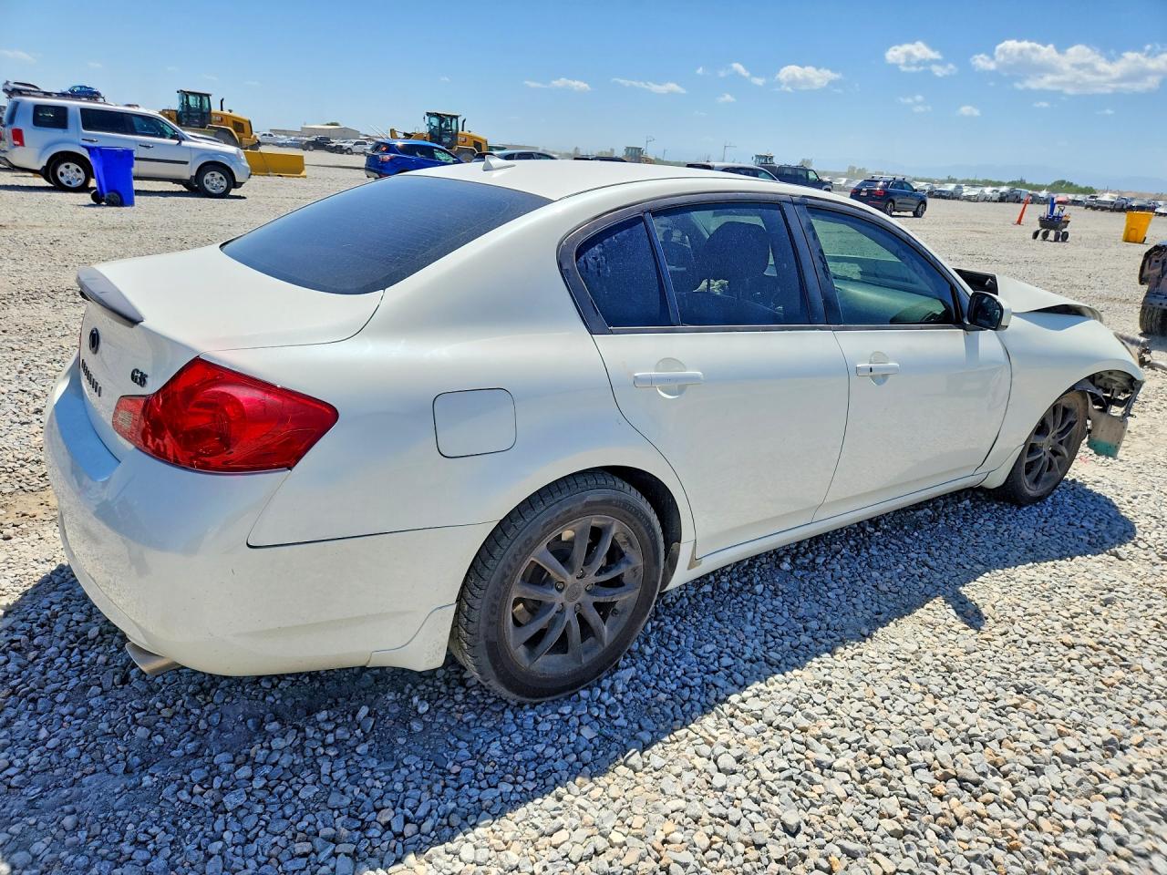 2008 Infiniti G35 Base White vin: JNKBV61E48M209803