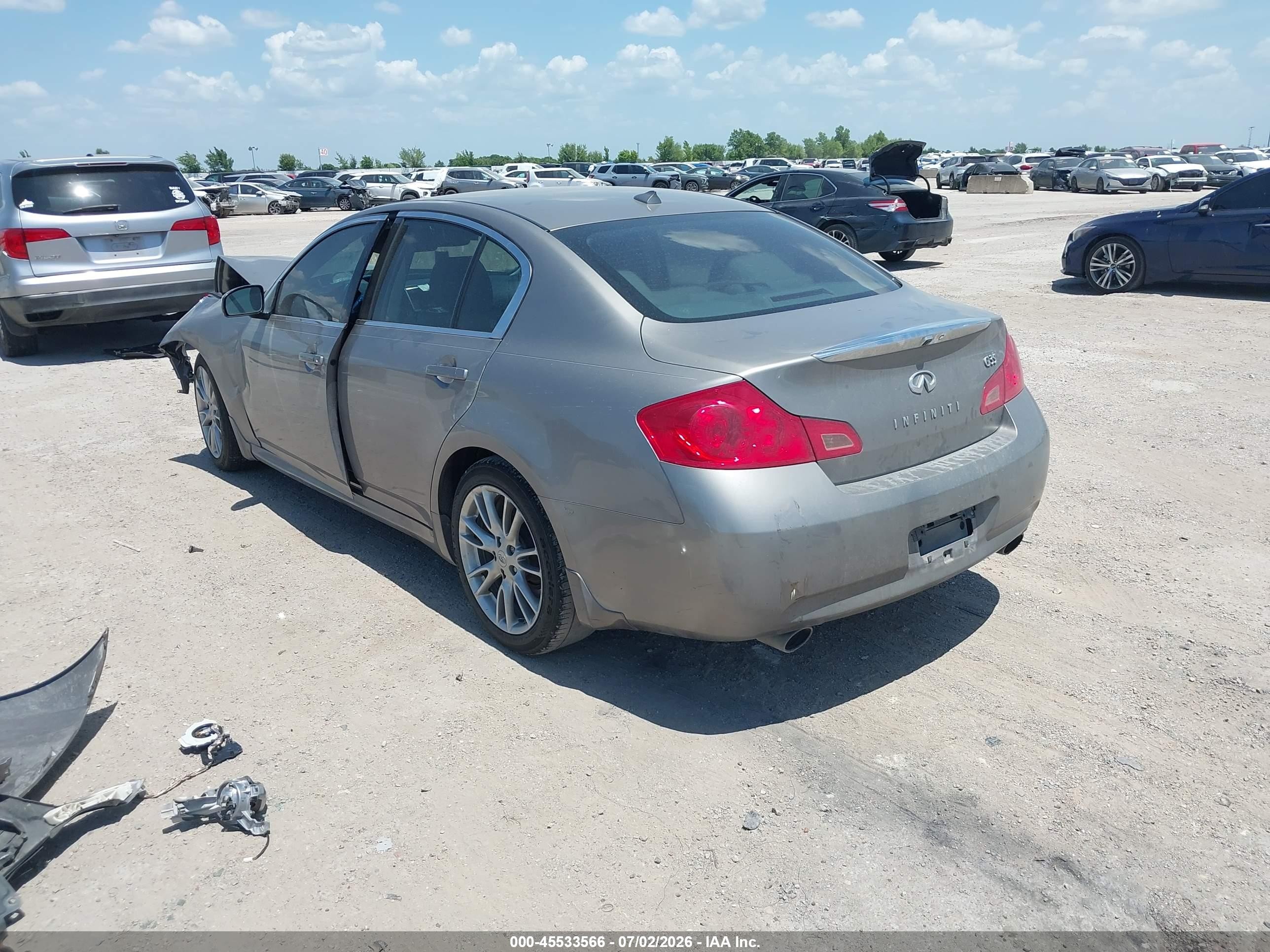 2008 Infiniti G35 Journey Champagne vin: JNKBV61E48M222745