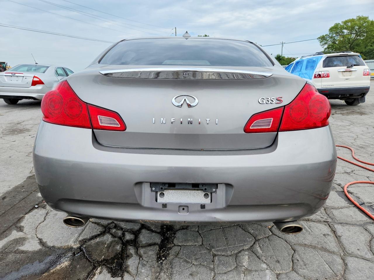 2007 Infiniti G35 Base Silver vin: JNKBV61E57M729247