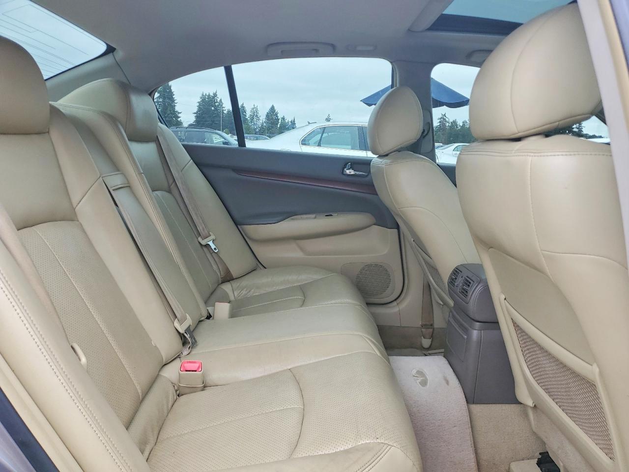 2008 Infiniti G35 Base Silver vin: JNKBV61E58M215951