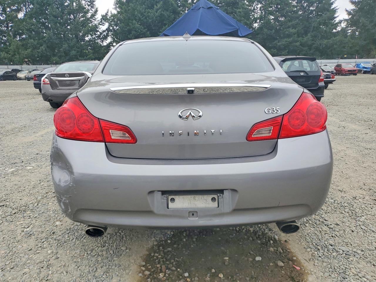 2008 Infiniti G35 Base Silver vin: JNKBV61E58M215951