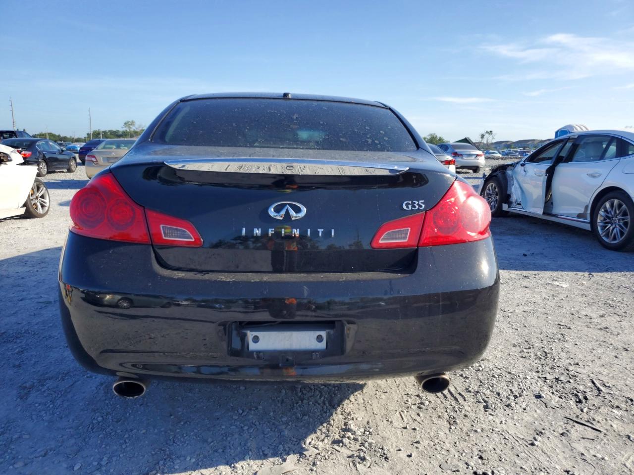 2007 Infiniti G35 Base Черный vin: JNKBV61E77M713258
