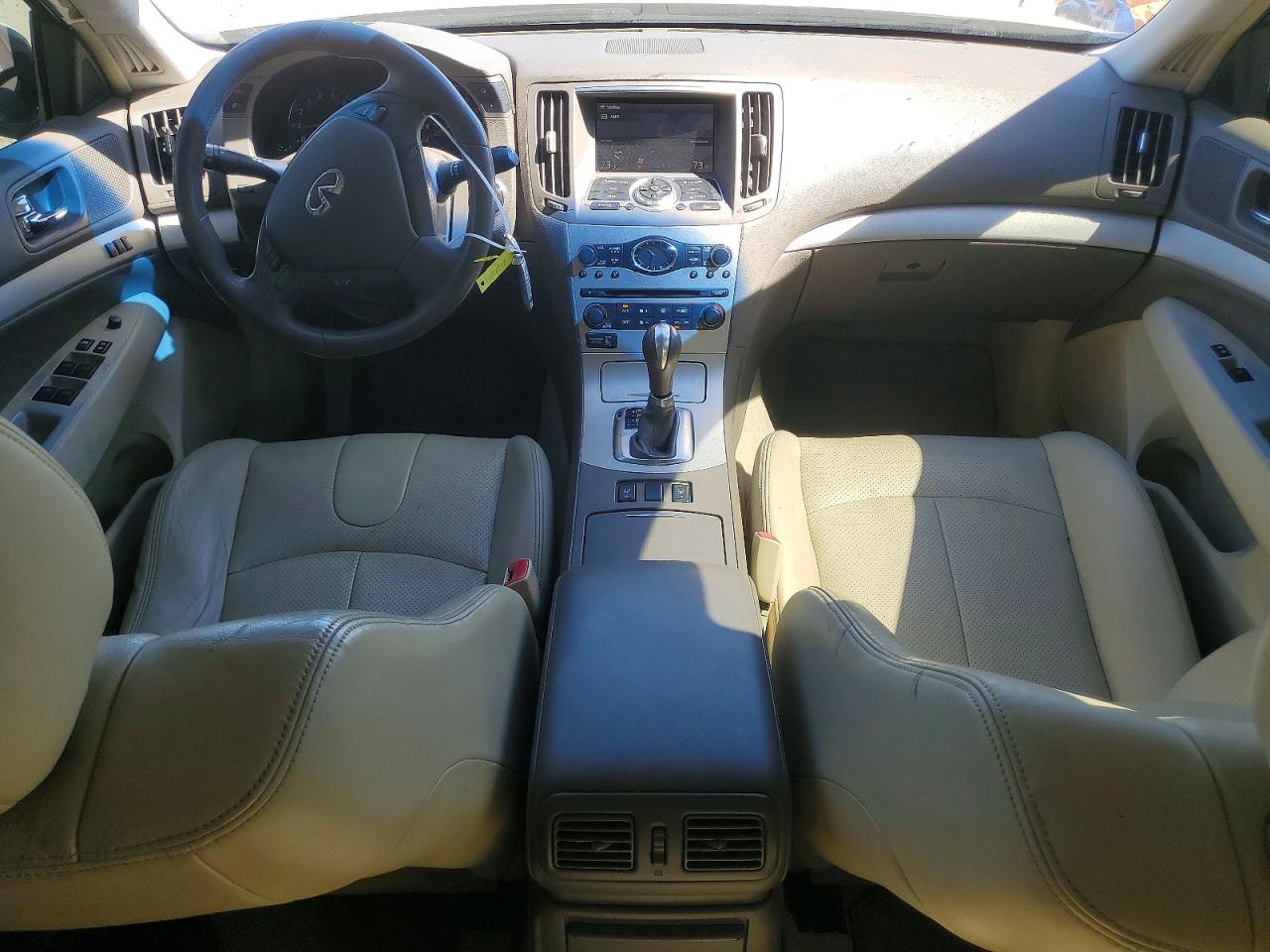 2007 Infiniti G35 Base White vin: JNKBV61E77M728021