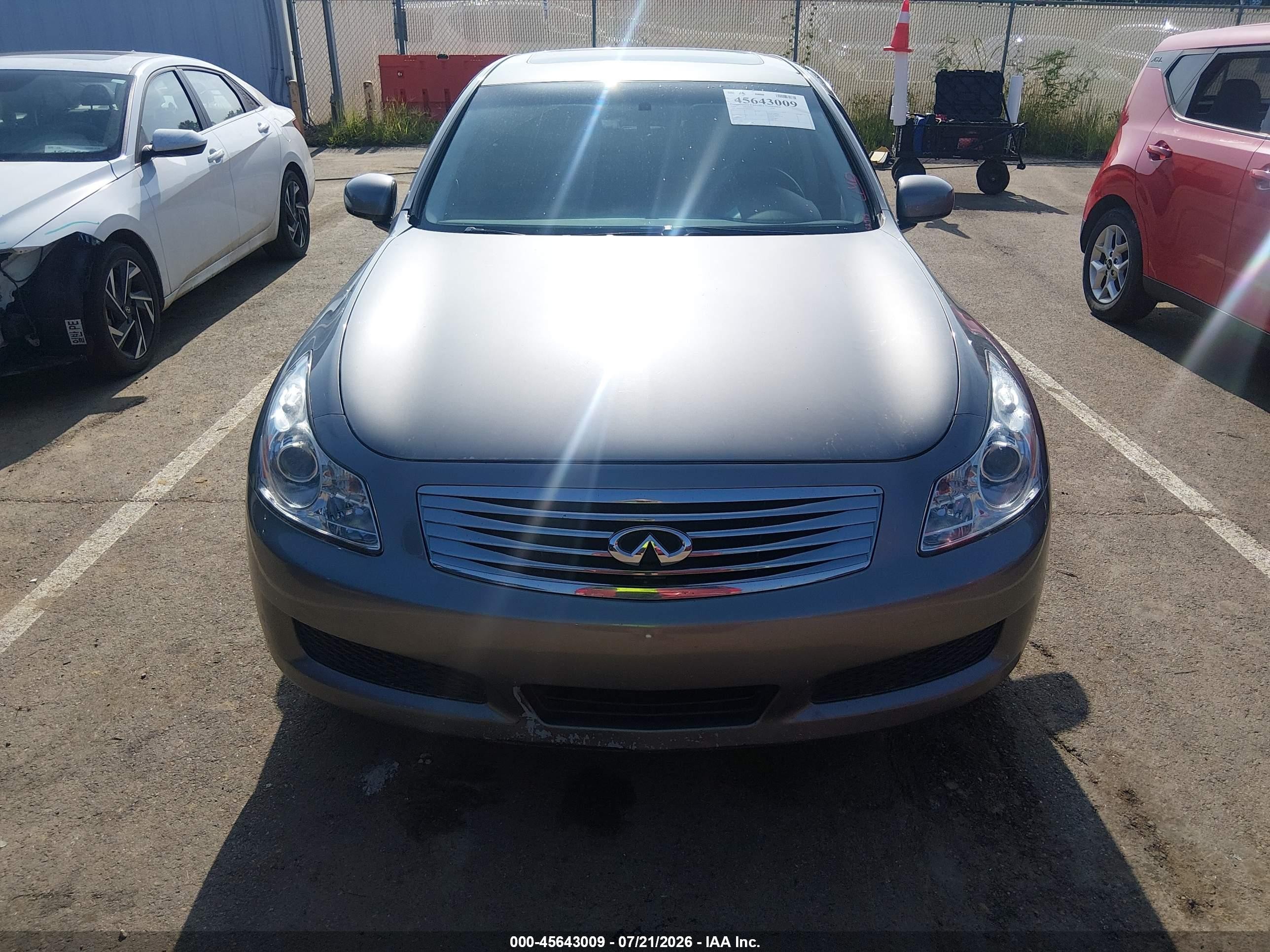 2008 Infiniti G35 Journey Gray vin: JNKBV61E78M209276