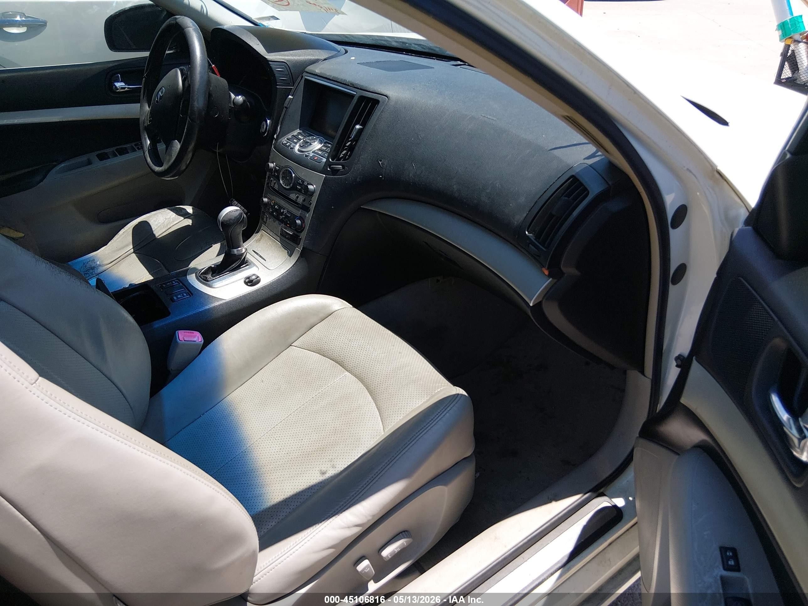 2008 Infiniti G35 Journey White vin: JNKBV61E78M215935
