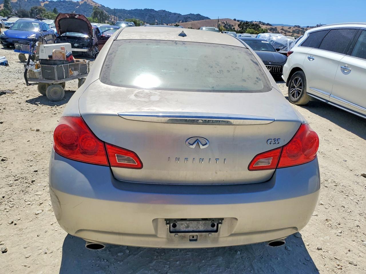 2008 Infiniti G35 Base Tan vin: JNKBV61E78M219290