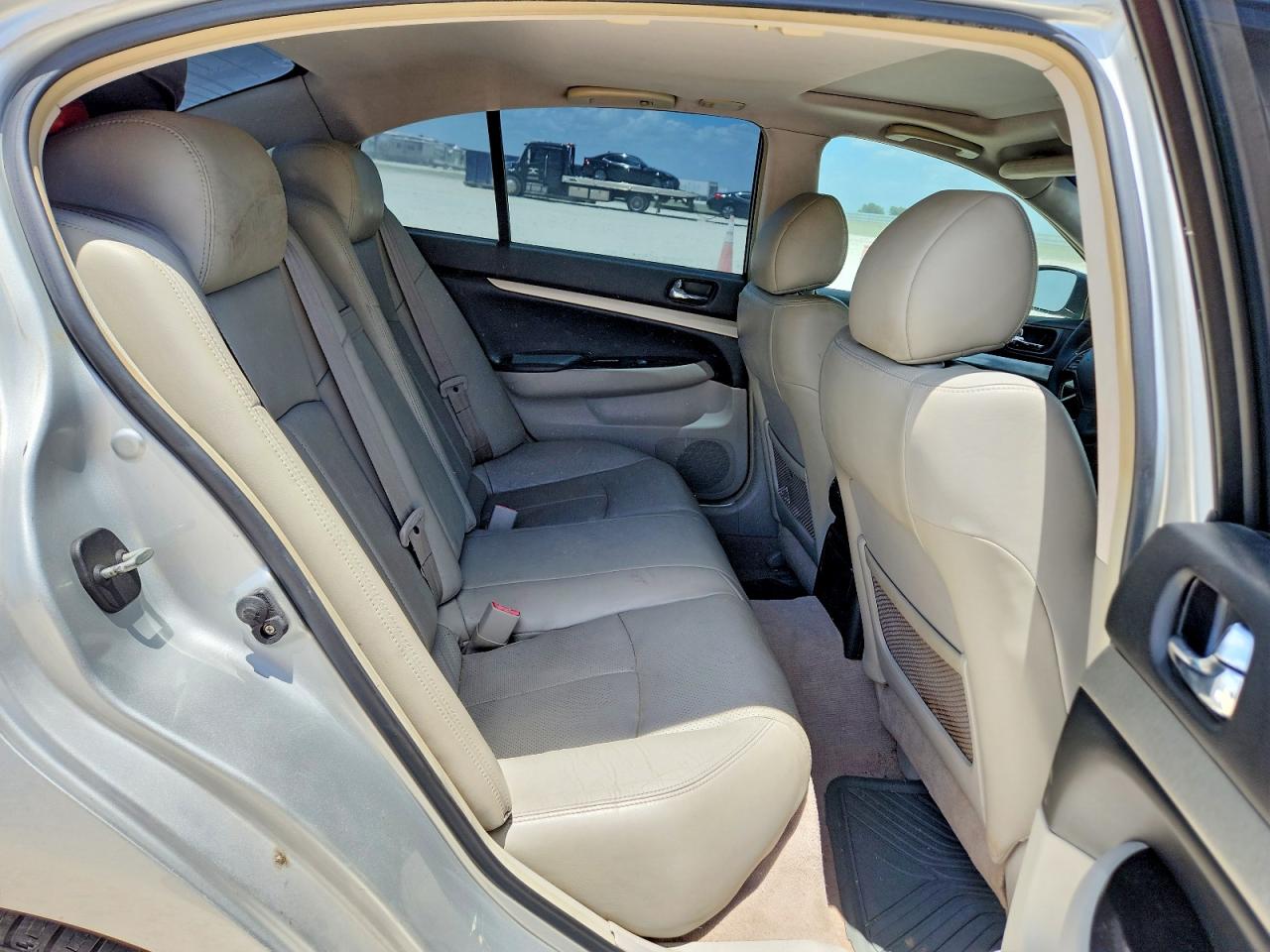 2008 Infiniti G35 Base Silver vin: JNKBV61E78M225848