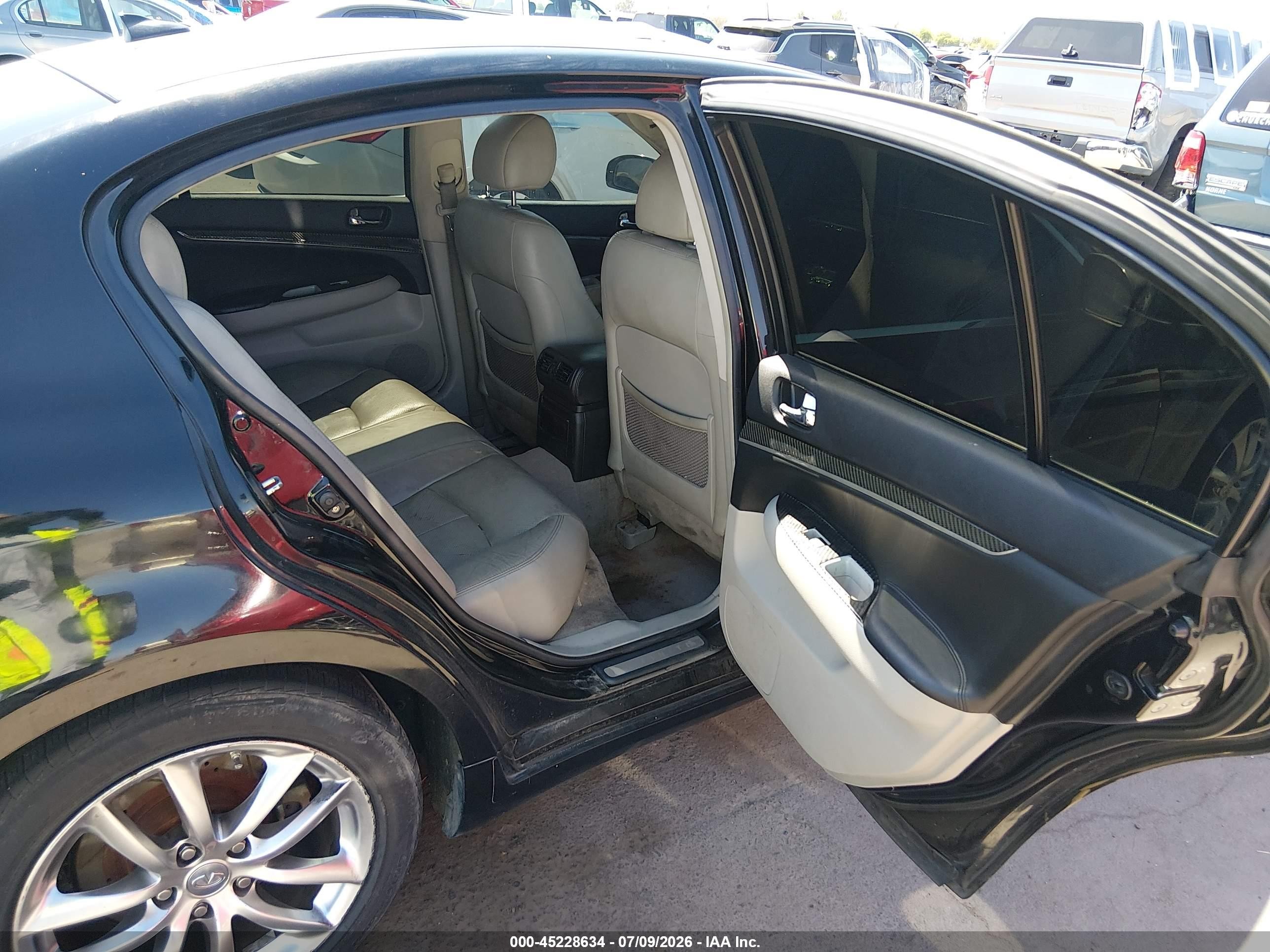 2008 Infiniti G35 Journey Gray vin: JNKBV61E78M227941