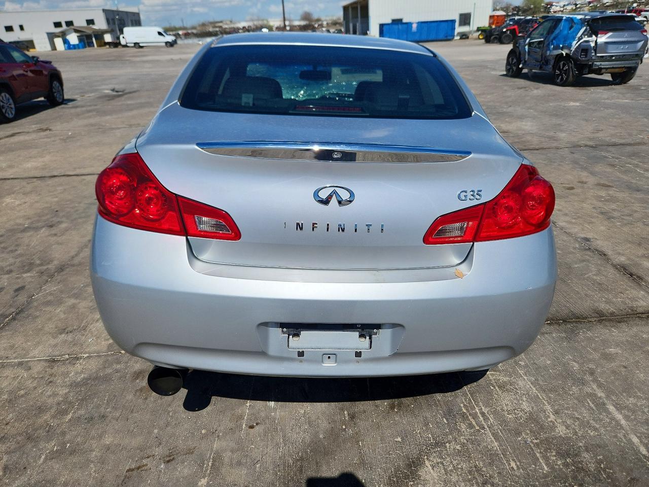 2007 Infiniti G35 Base Silver vin: JNKBV61E87M712636