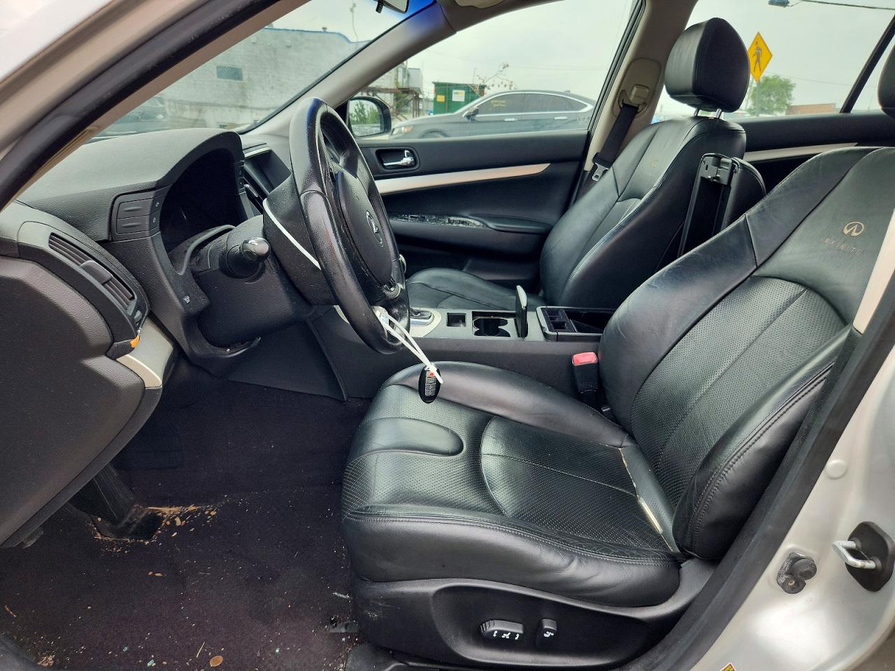 2007 Infiniti G35 Base Серебряный vin: JNKBV61E87M713737