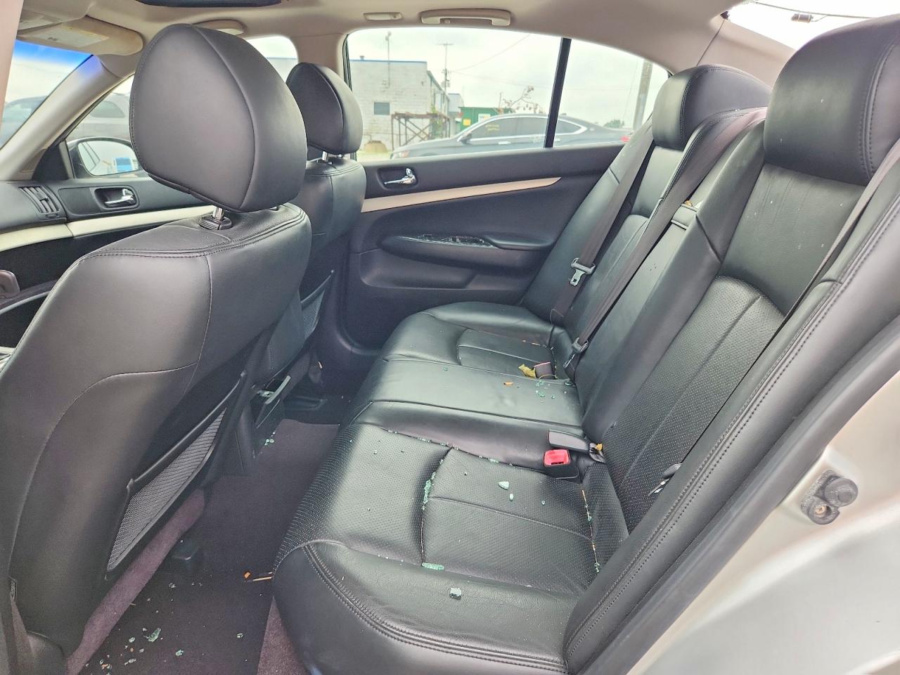 2007 Infiniti G35 Base Серебряный vin: JNKBV61E87M713737