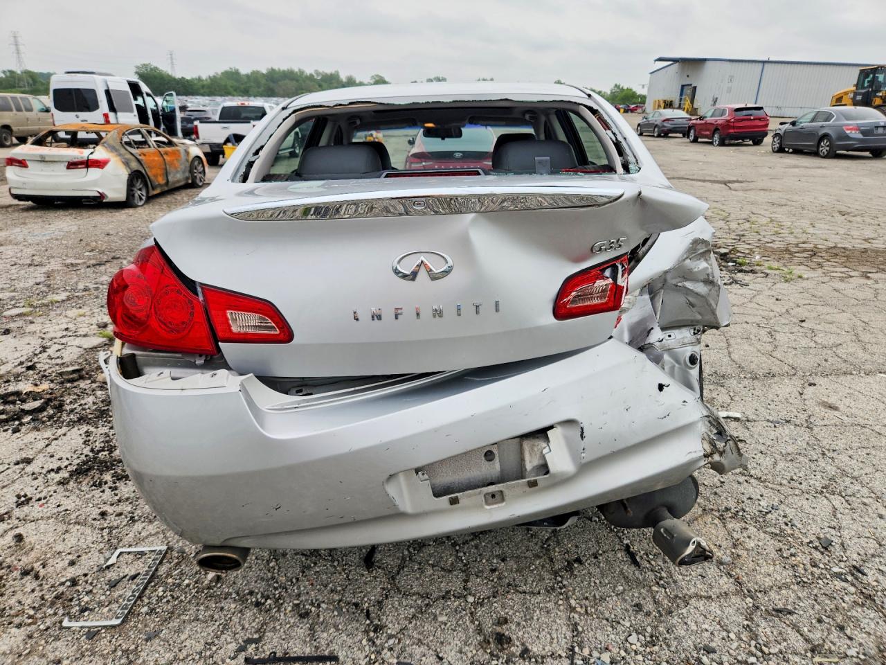 2007 Infiniti G35 Base Серебряный vin: JNKBV61E87M713737