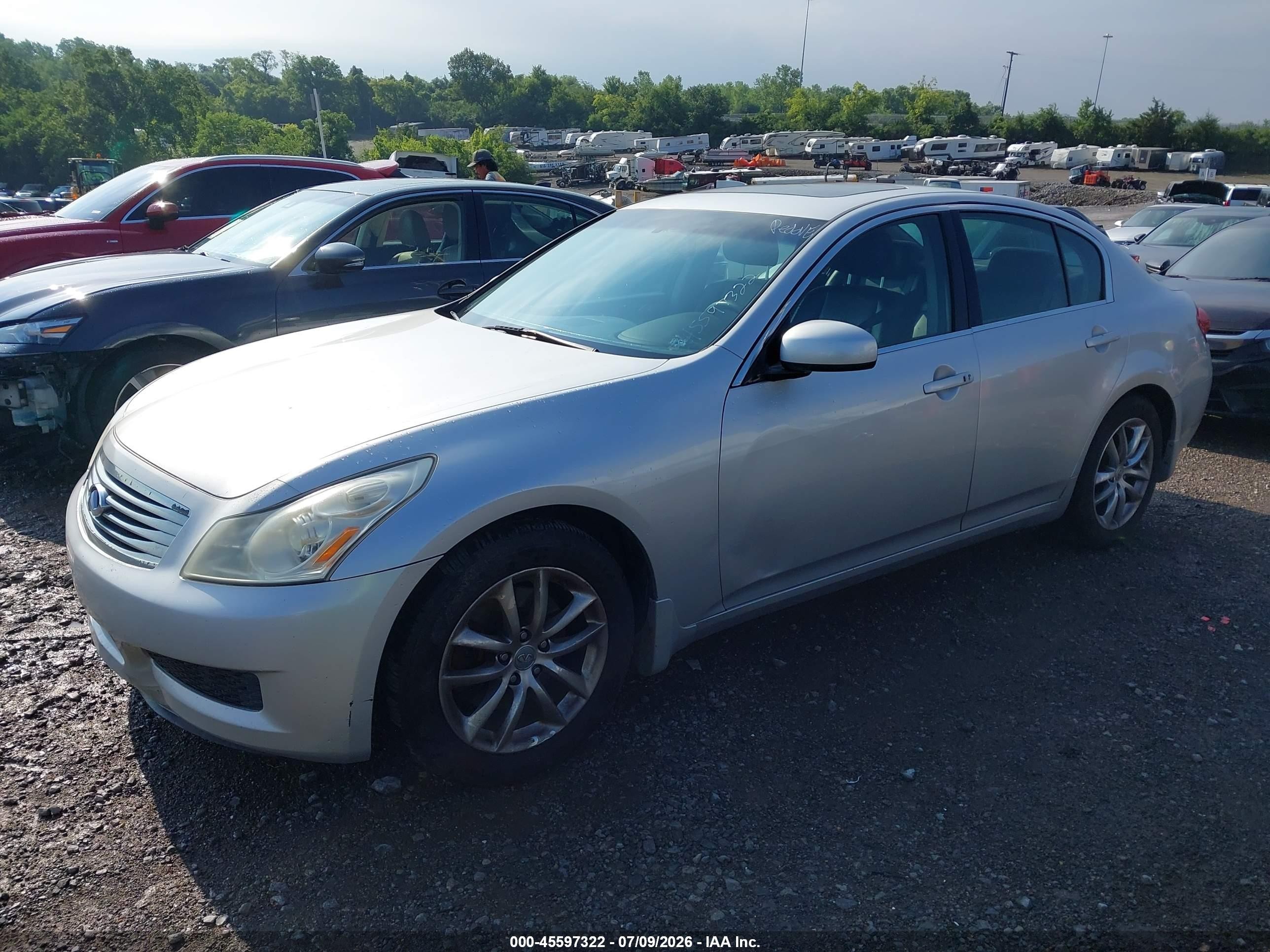 2008 Infiniti G35 Journey Silver vin: JNKBV61E88M207004