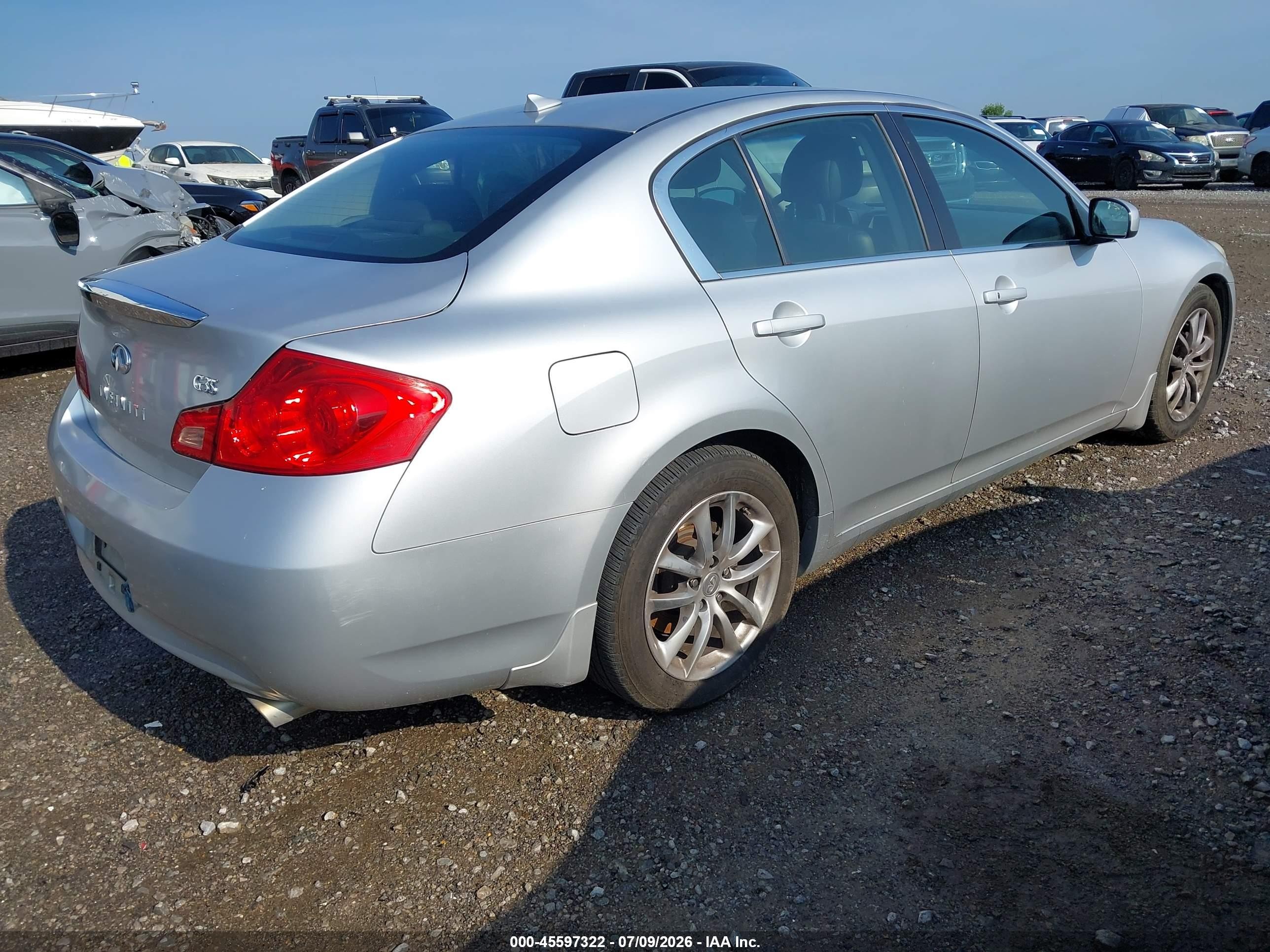 2008 Infiniti G35 Journey Silver vin: JNKBV61E88M207004