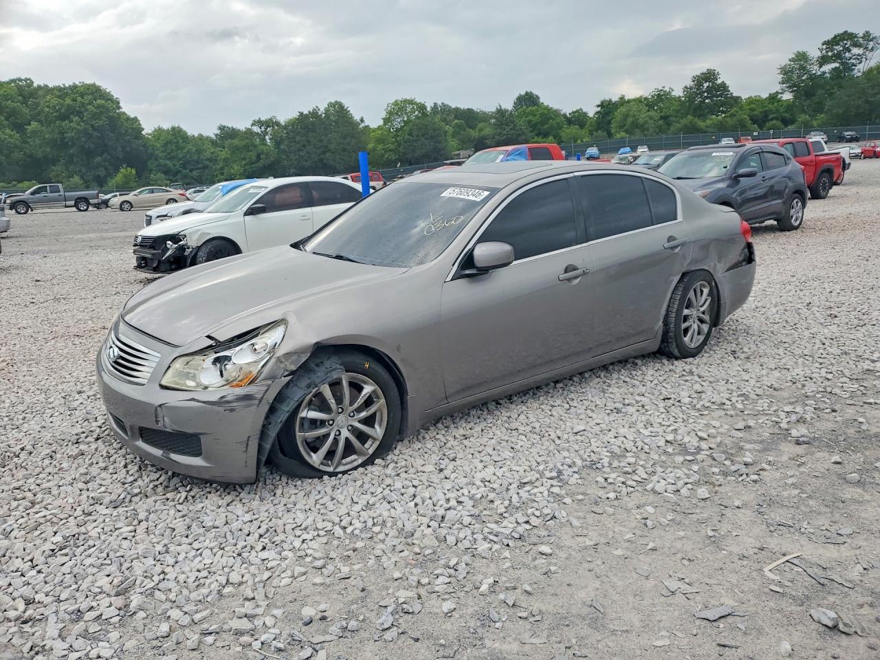 2008 Infiniti G35 Base Silver vin: JNKBV61E88M218066