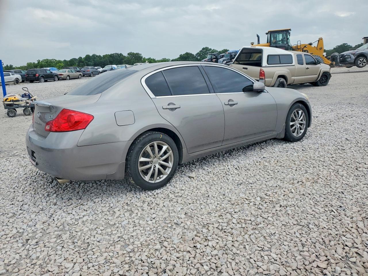 2008 Infiniti G35 Base Silver vin: JNKBV61E88M218066