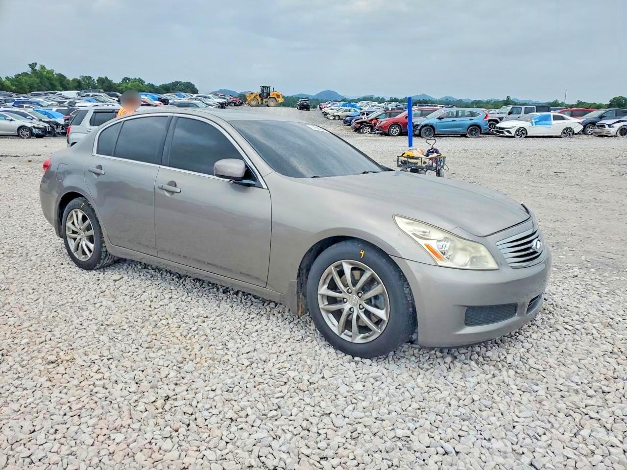 2008 Infiniti G35 Base Silver vin: JNKBV61E88M218066