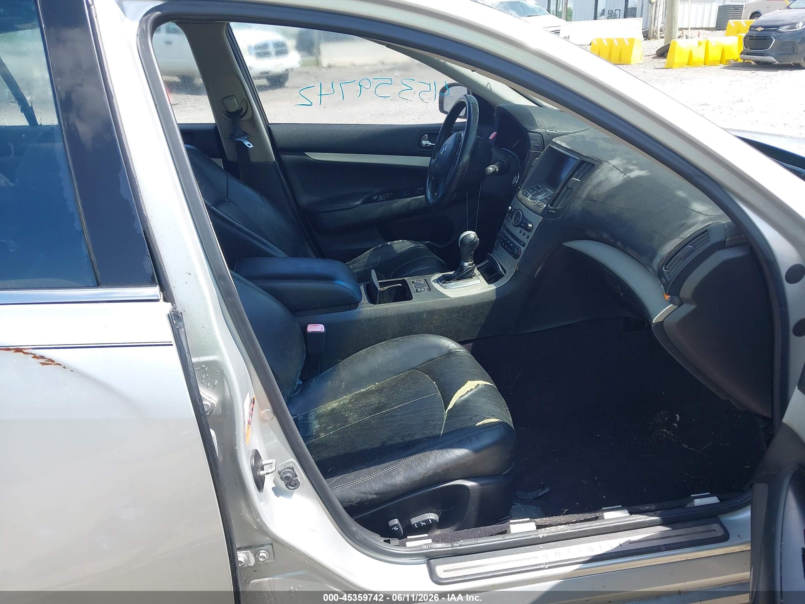 2008 Infiniti G35 Journey Silver vin: JNKBV61E88M221596
