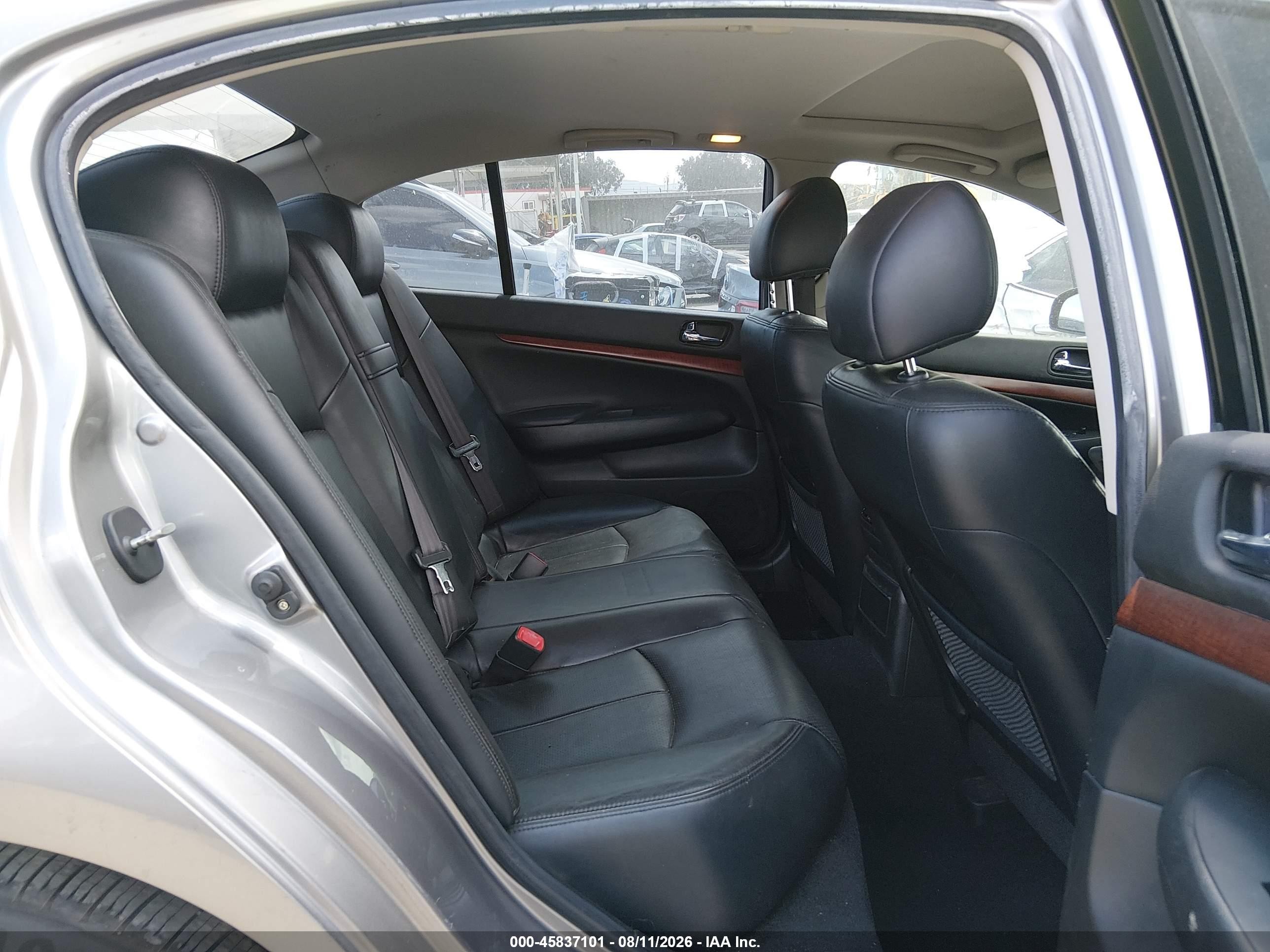2008 Infiniti G35 Journey Champagne vin: JNKBV61E88M223512
