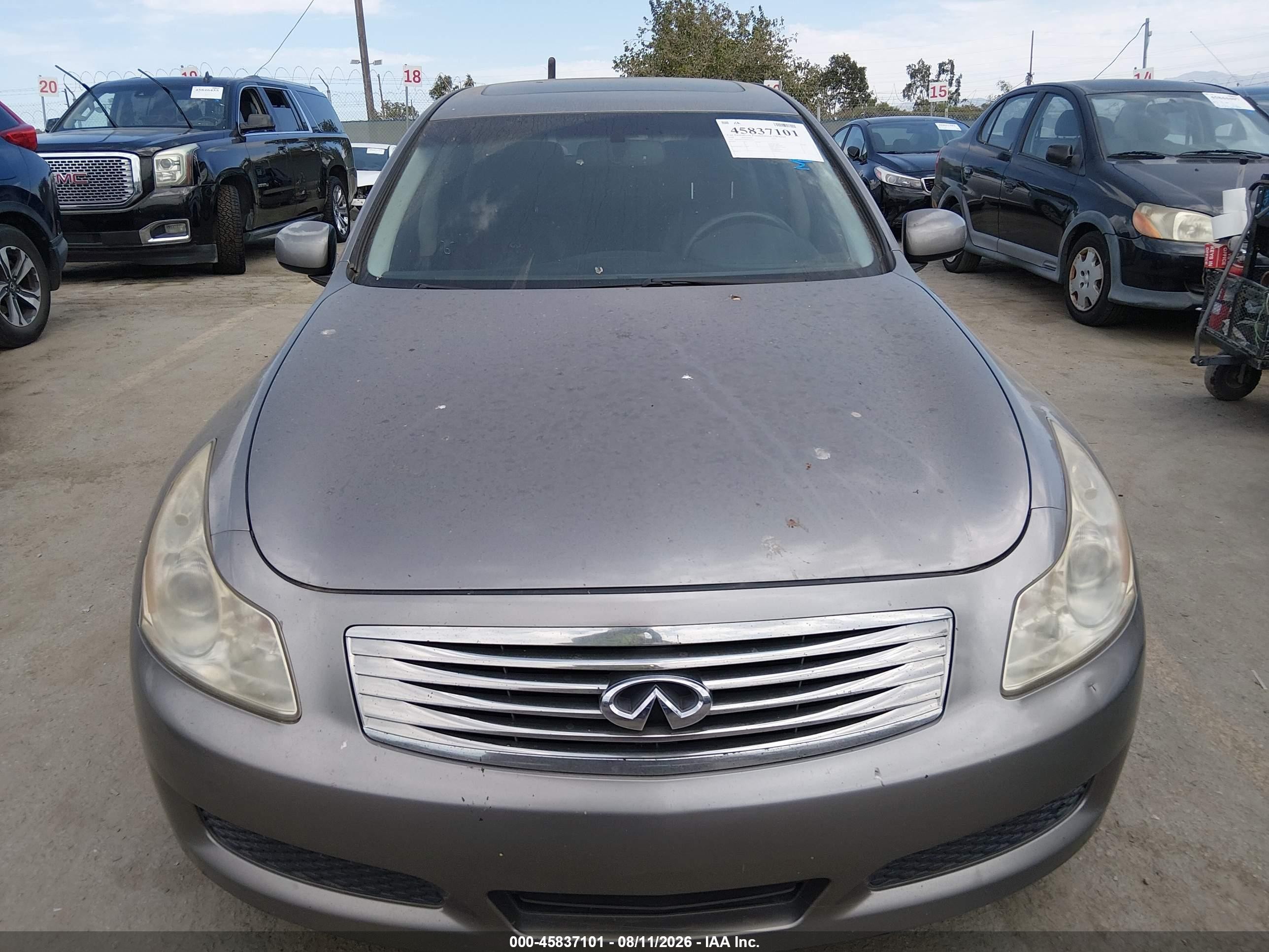 2008 Infiniti G35 Journey Champagne vin: JNKBV61E88M223512