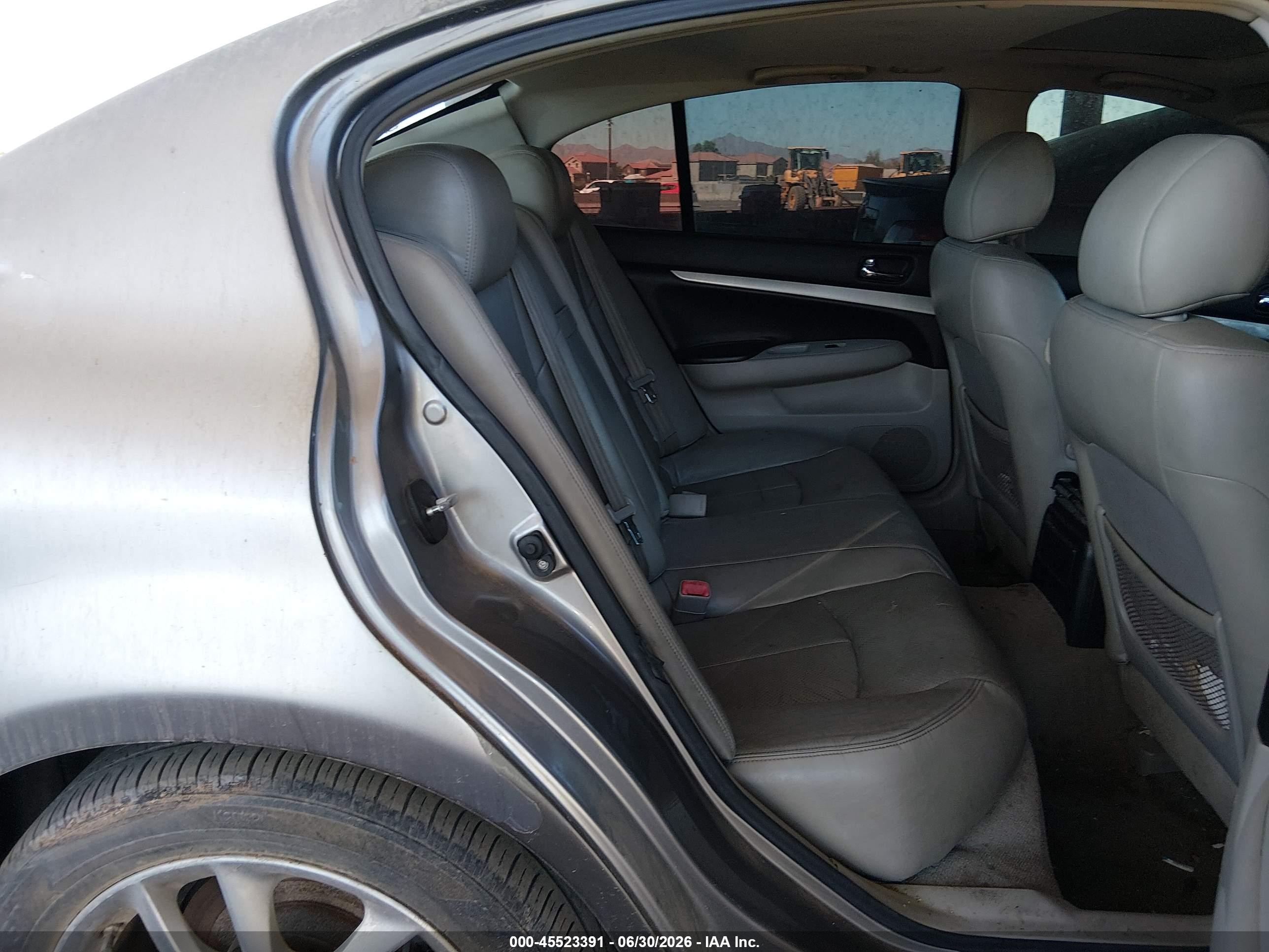 2007 Infiniti G35 Journey Silver vin: JNKBV61E97M706909