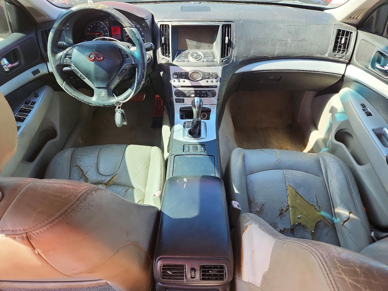 2007 Infiniti G35 Base Red vin: JNKBV61E97M715061