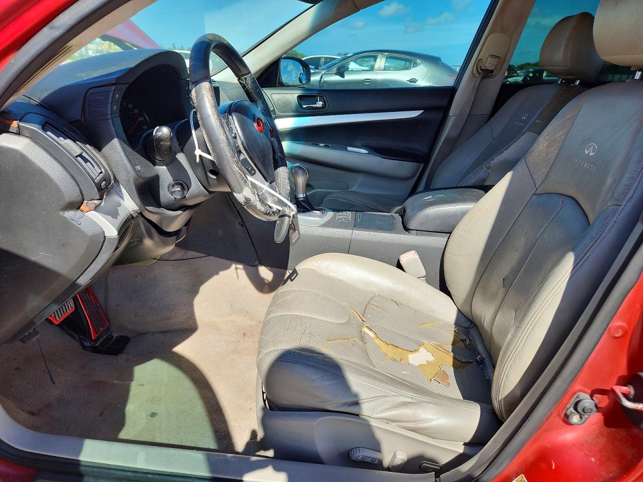 2007 Infiniti G35 Base Red vin: JNKBV61E97M715061