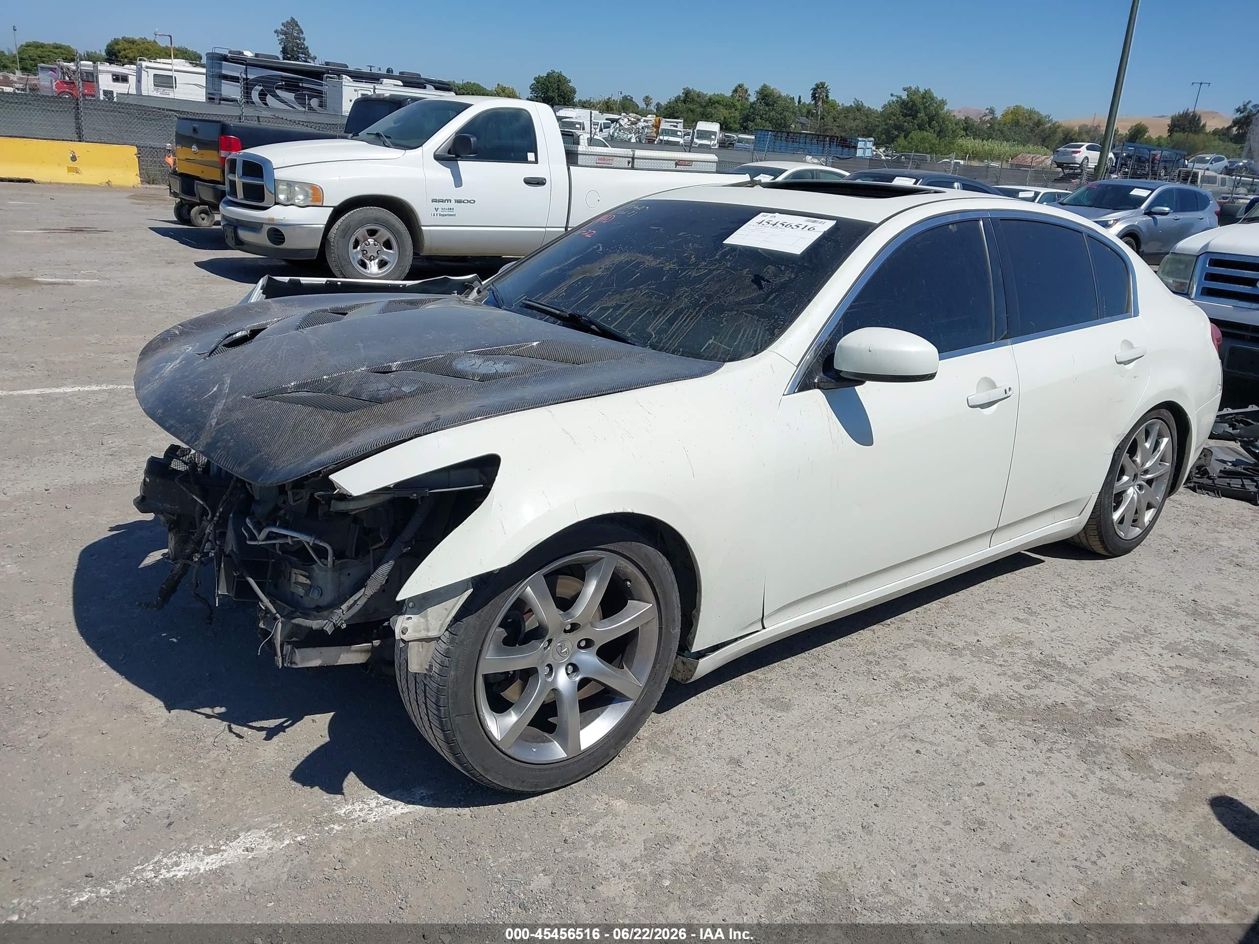 2007 Infiniti G35 Journey White vin: JNKBV61E97M726691