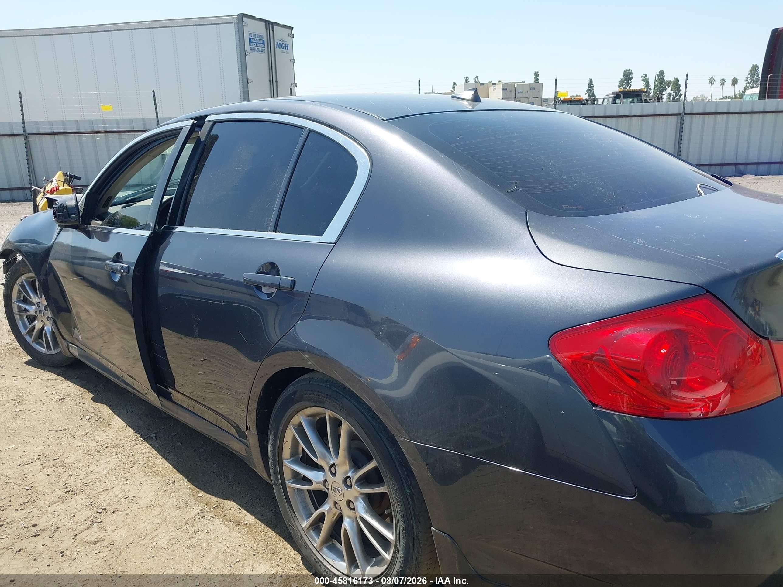 2008 Infiniti G35 Journey Gray vin: JNKBV61E98M207643