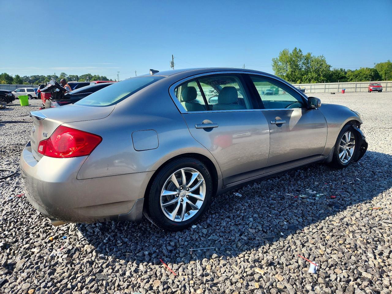 2008 Infiniti G35 Base Tan vin: JNKBV61E98M224801