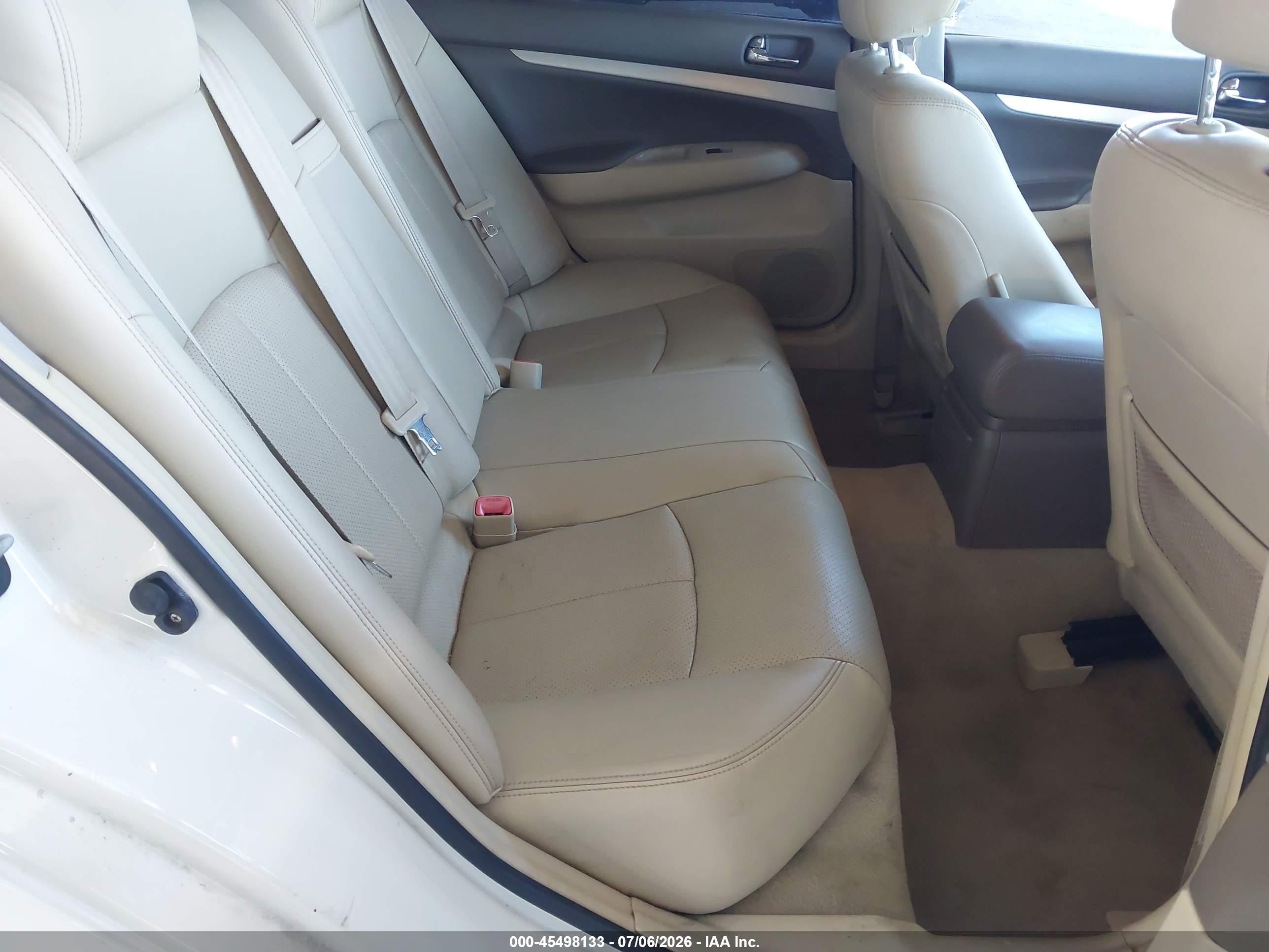 2008 Infiniti G35   White vin: JNKBV61EX8M220045