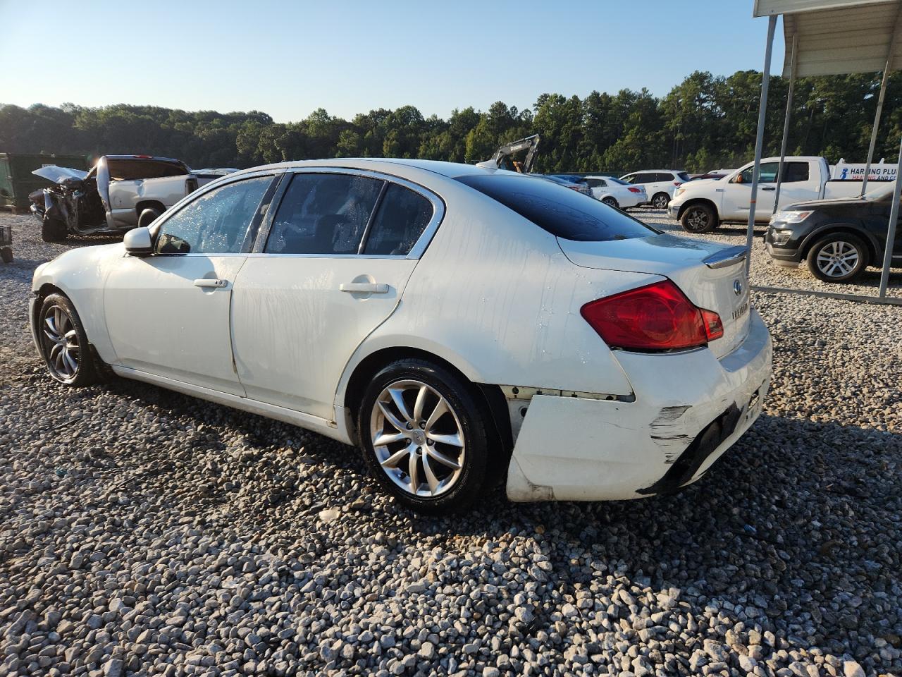 2008 Infiniti G35 Base White vin: JNKBV61EX8M225780