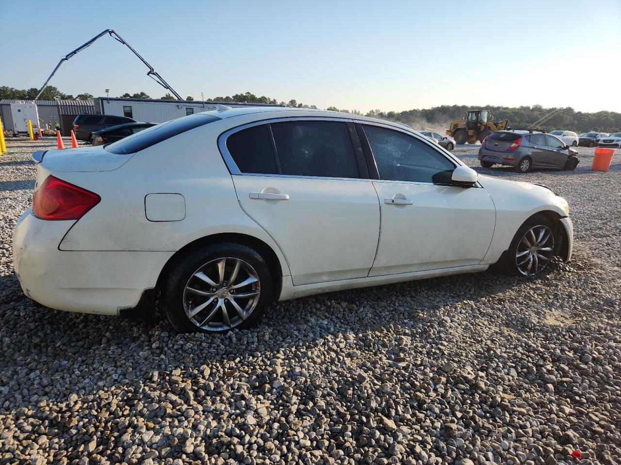 2008 Infiniti G35 Base White vin: JNKBV61EX8M225780