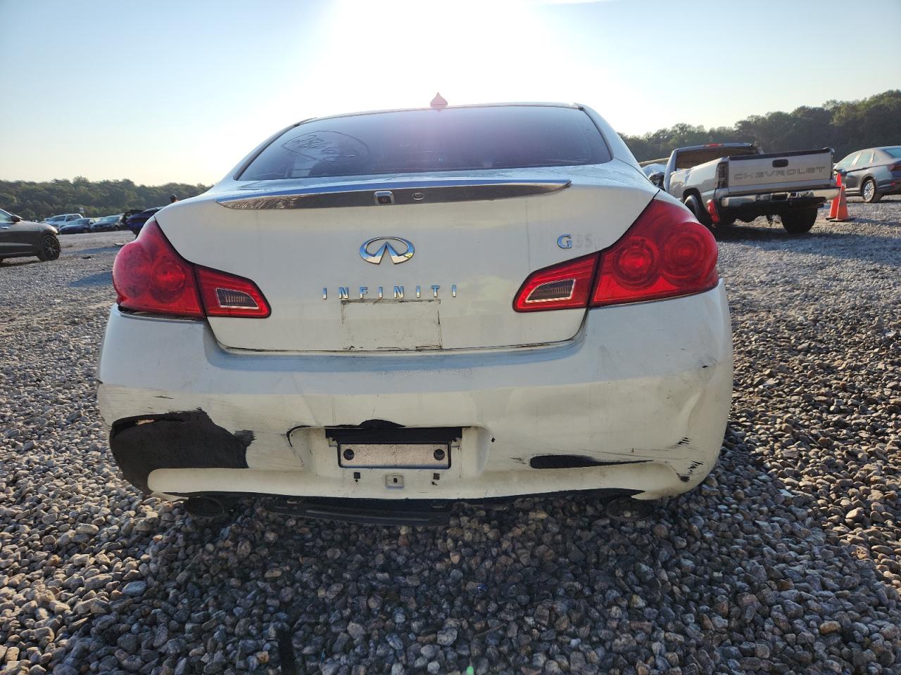 2008 Infiniti G35 Base White vin: JNKBV61EX8M225780