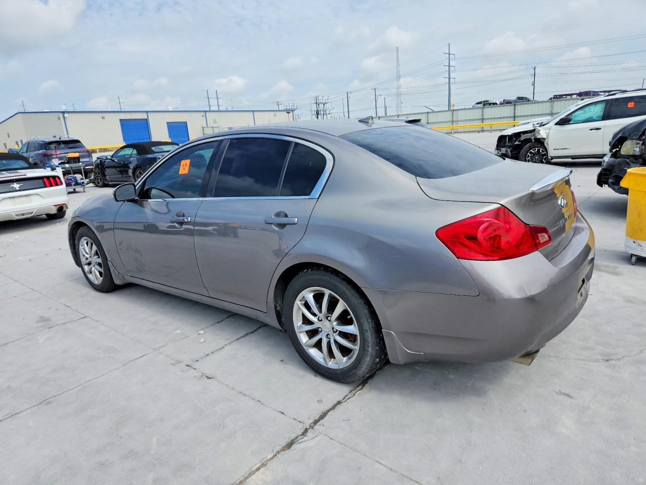 2008 Infiniti G35 Base Gray vin: JNKBV61EX8M225889