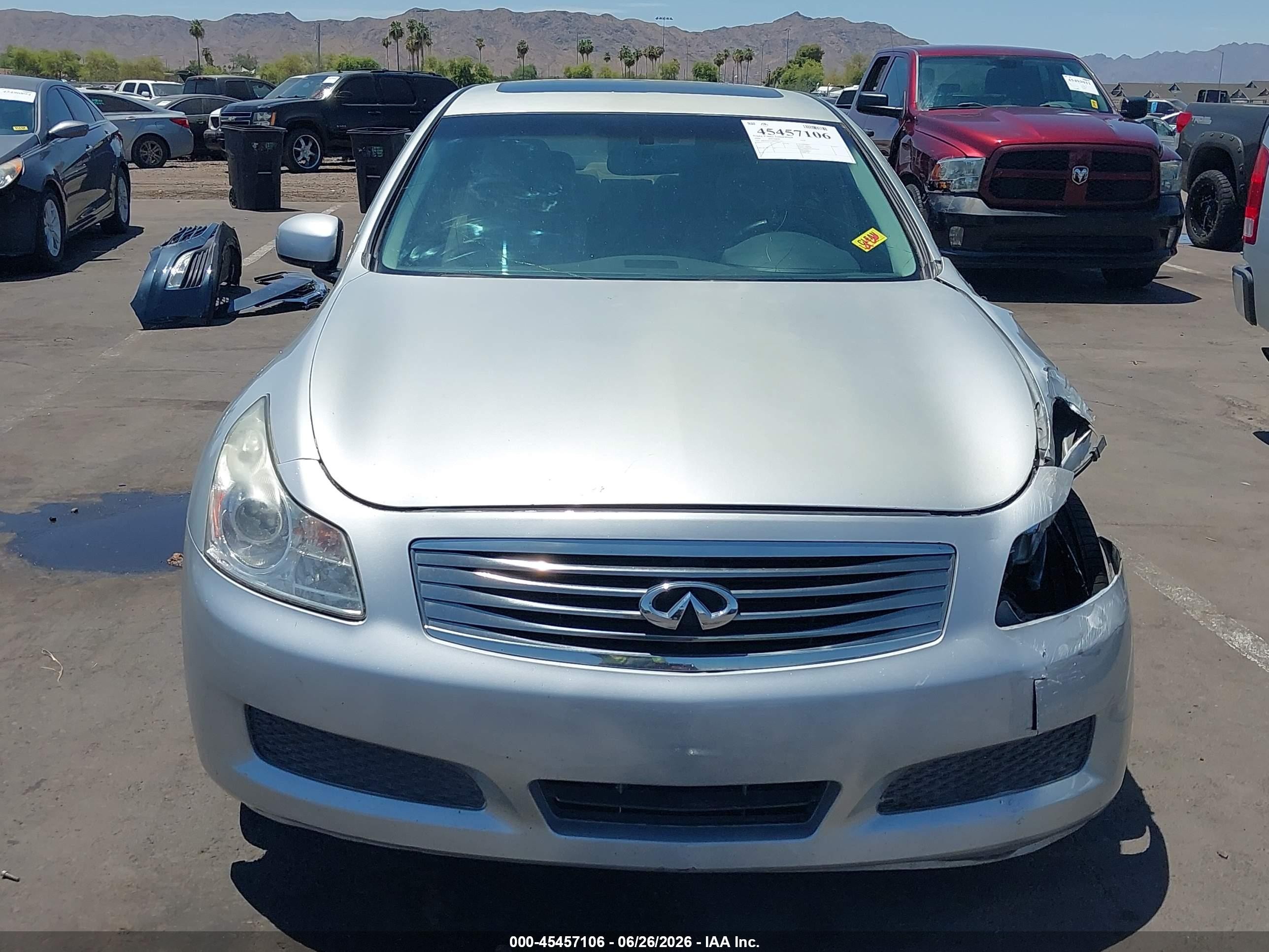 2008 Infiniti G35 Journey Silver vin: JNKBV61EX8M226217
