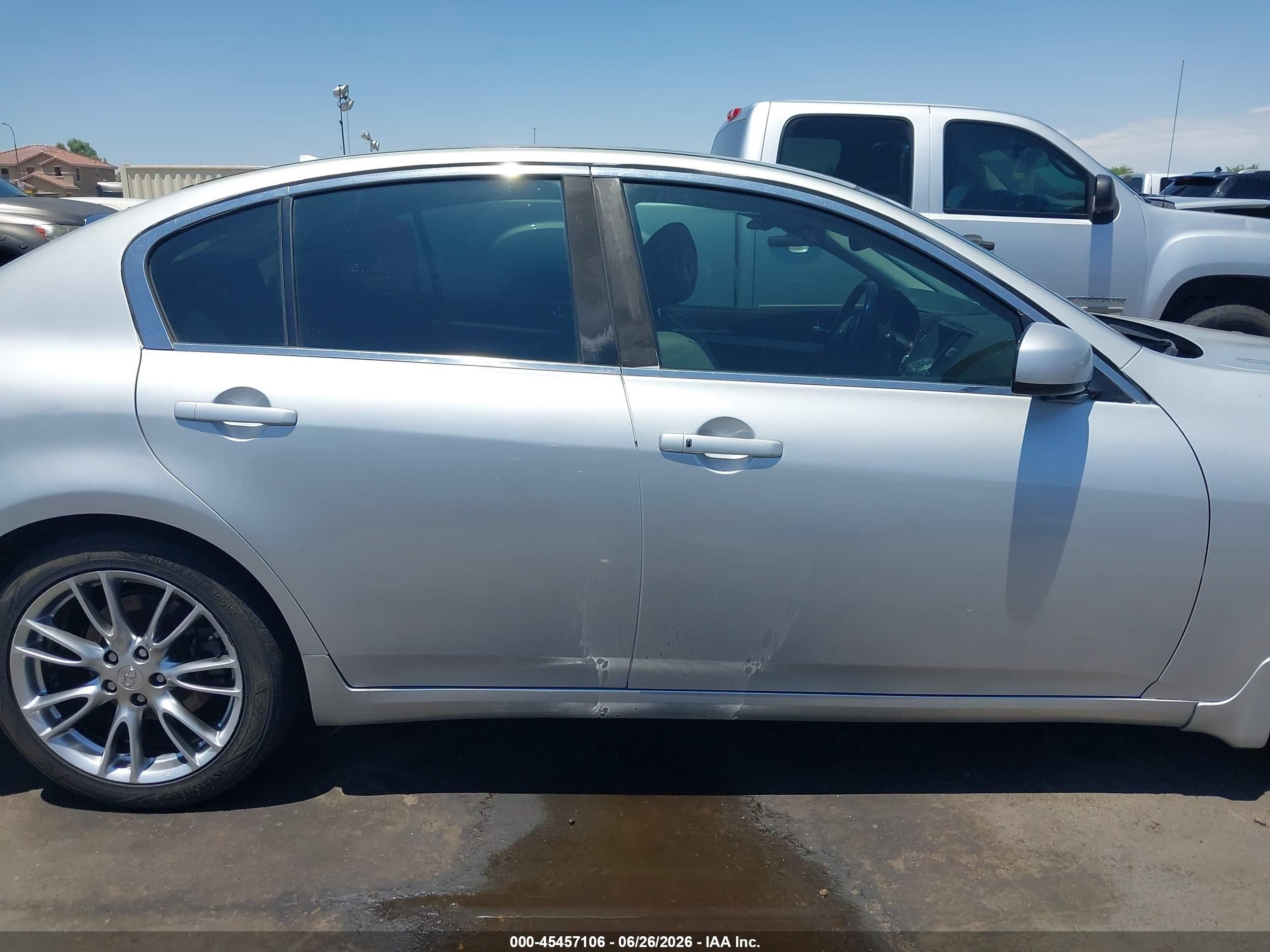 2008 Infiniti G35 Journey Silver vin: JNKBV61EX8M226217