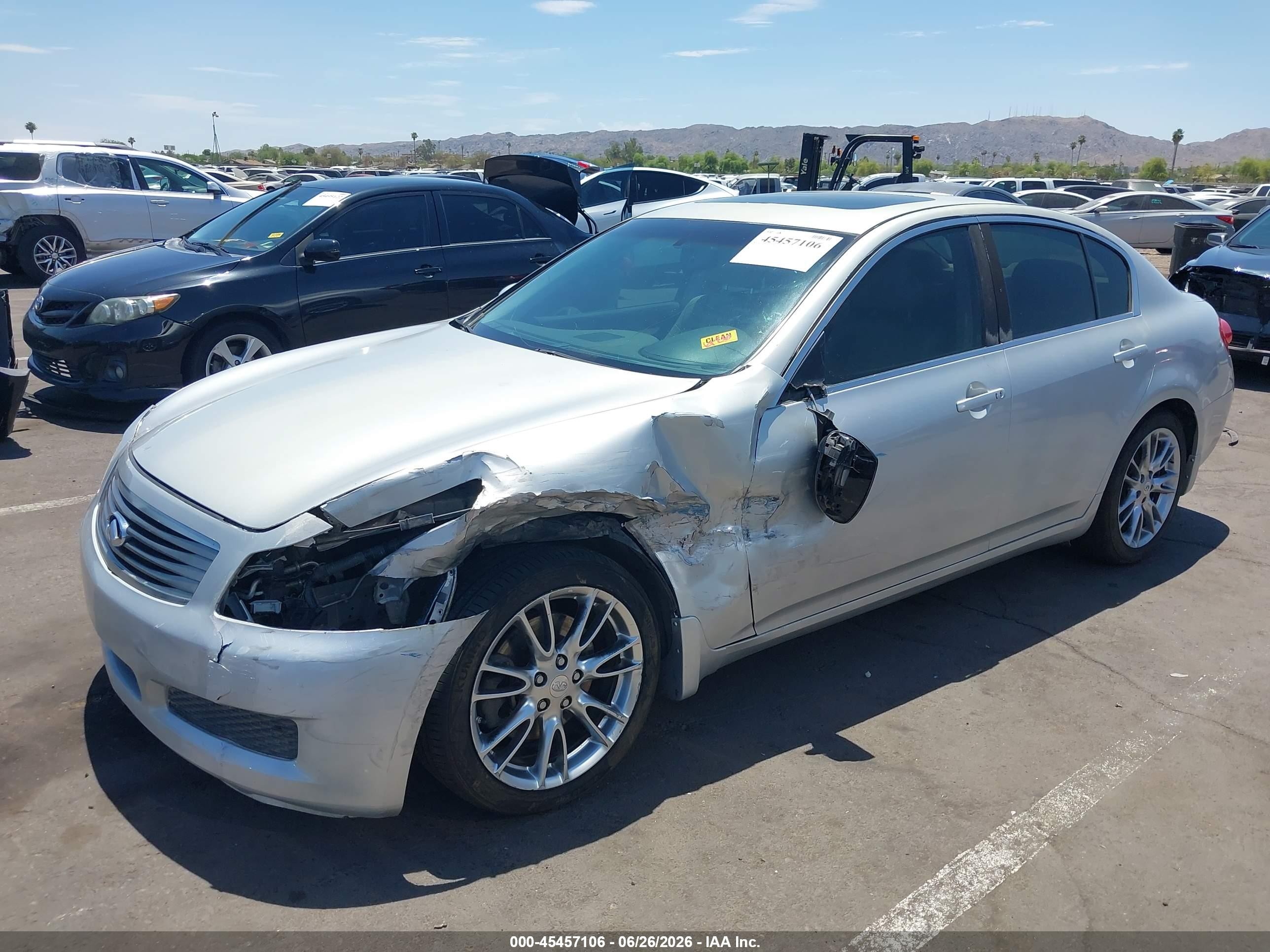 2008 Infiniti G35 Journey Silver vin: JNKBV61EX8M226217