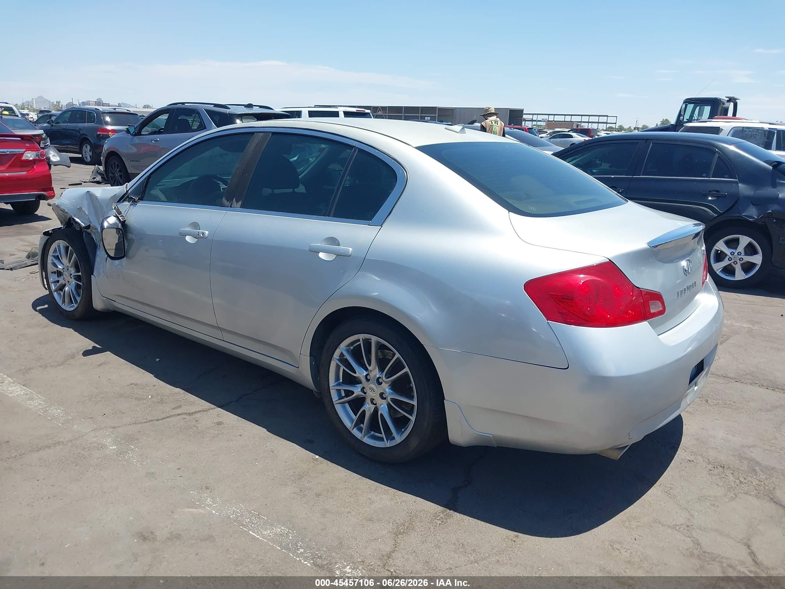 2008 Infiniti G35 Journey Silver vin: JNKBV61EX8M226217