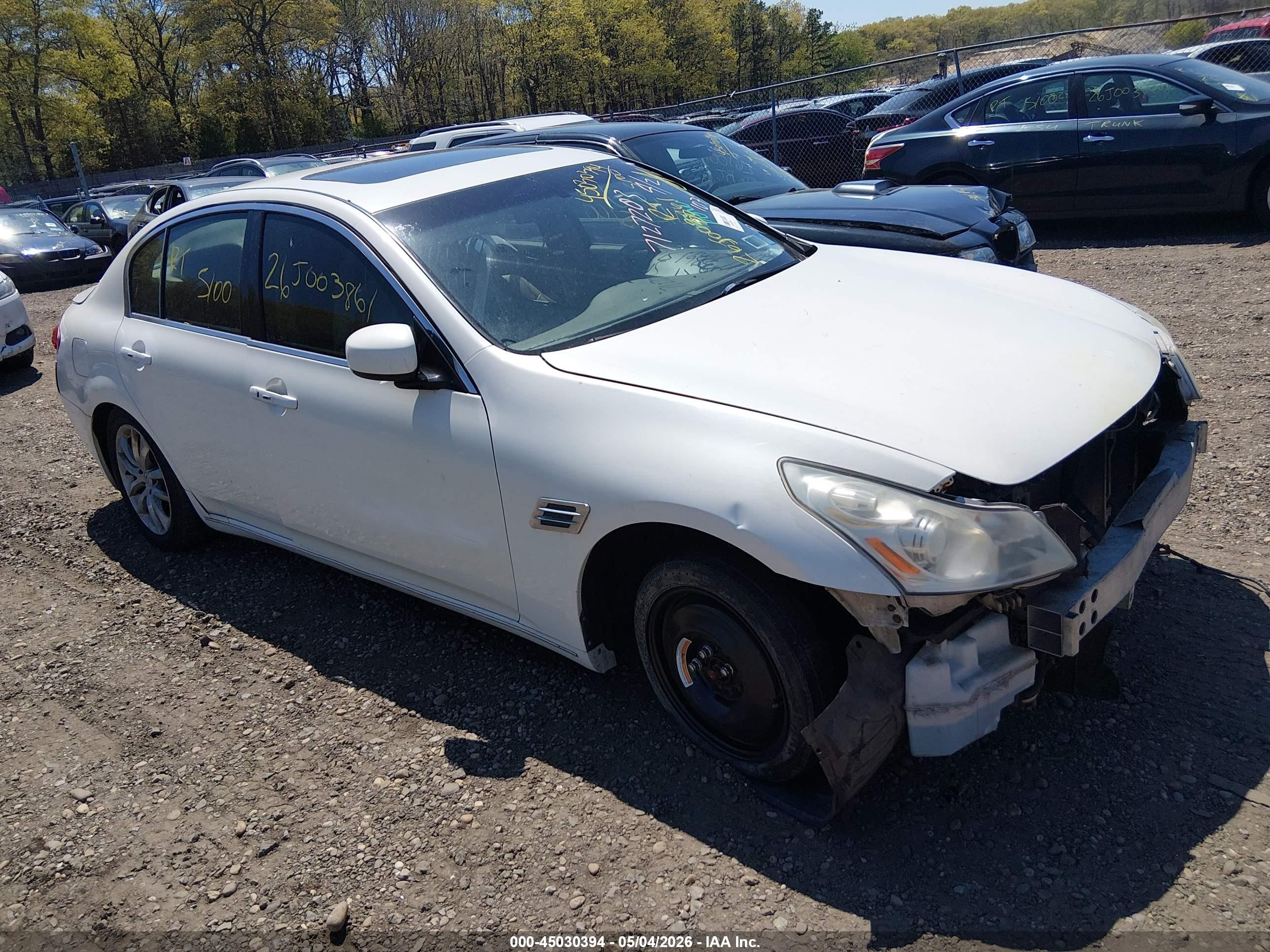 2007 Infiniti G35x   White vin: JNKBV61F07M807250