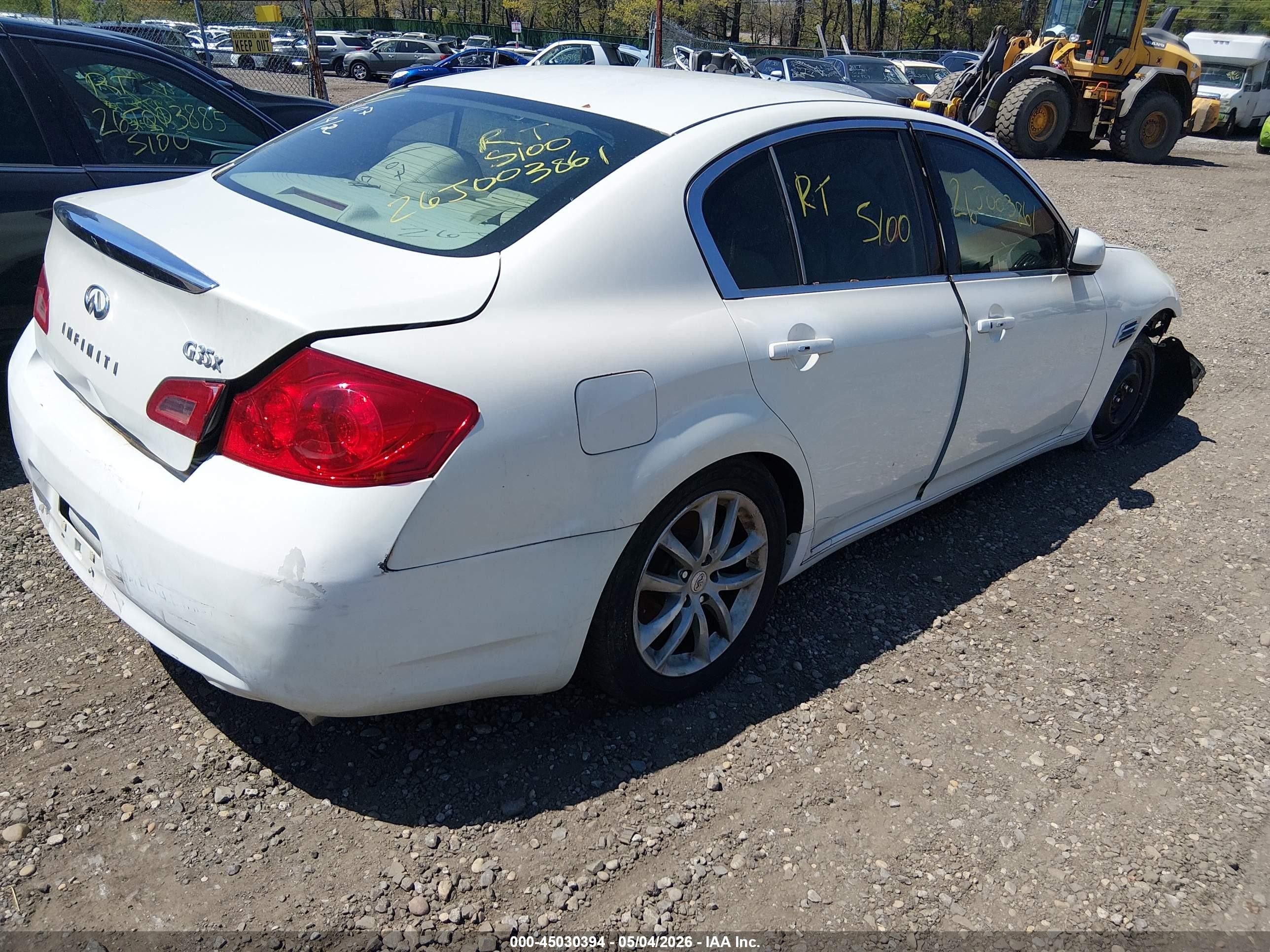 2007 Infiniti G35x   White vin: JNKBV61F07M807250