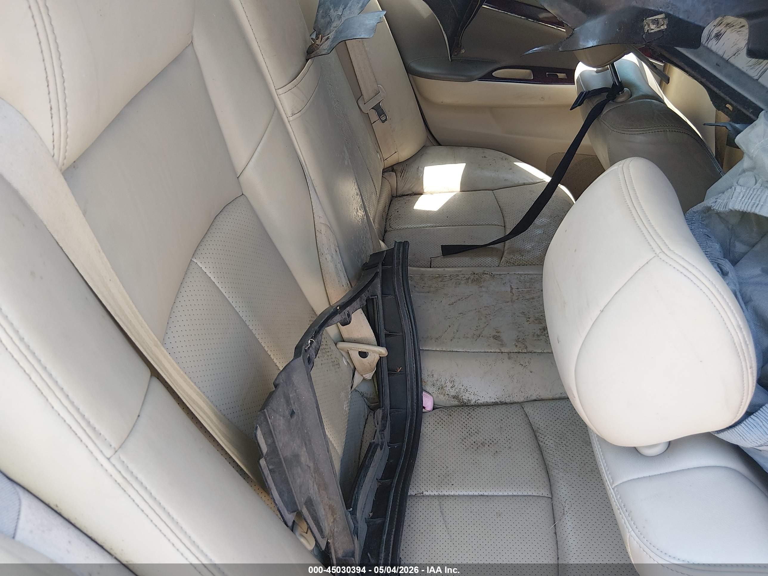 2007 Infiniti G35x   White vin: JNKBV61F07M807250
