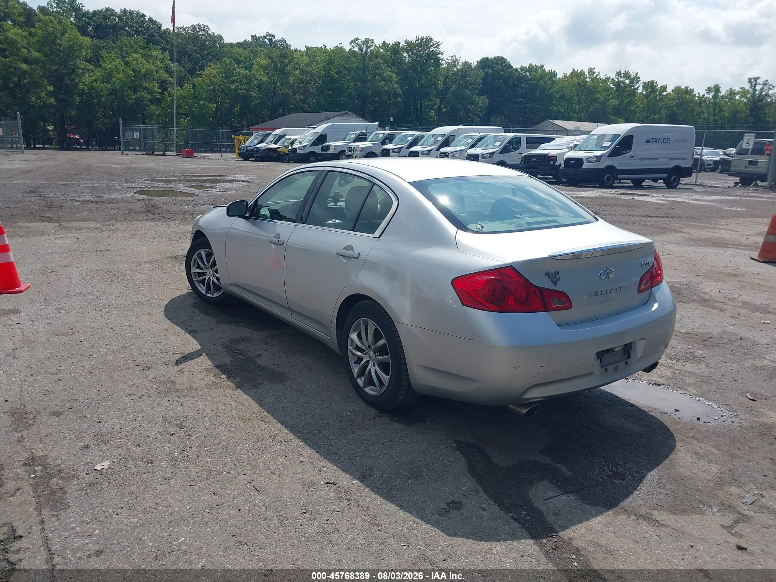 2007 Infiniti G35x   Silver vin: JNKBV61F07M815641