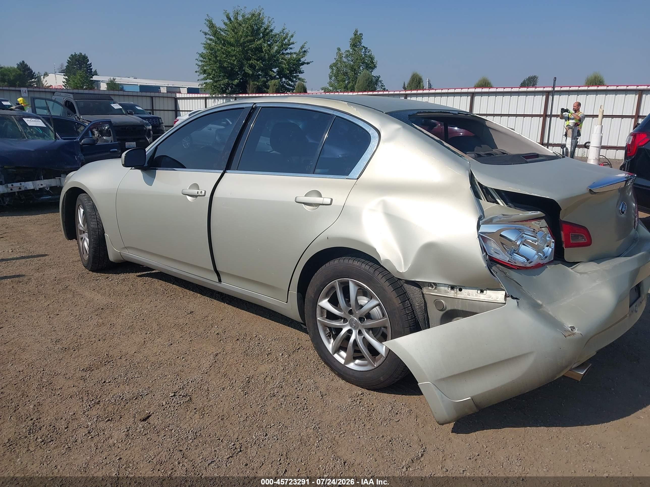 2007 Infiniti G35x   Champagne vin: JNKBV61F17M816149