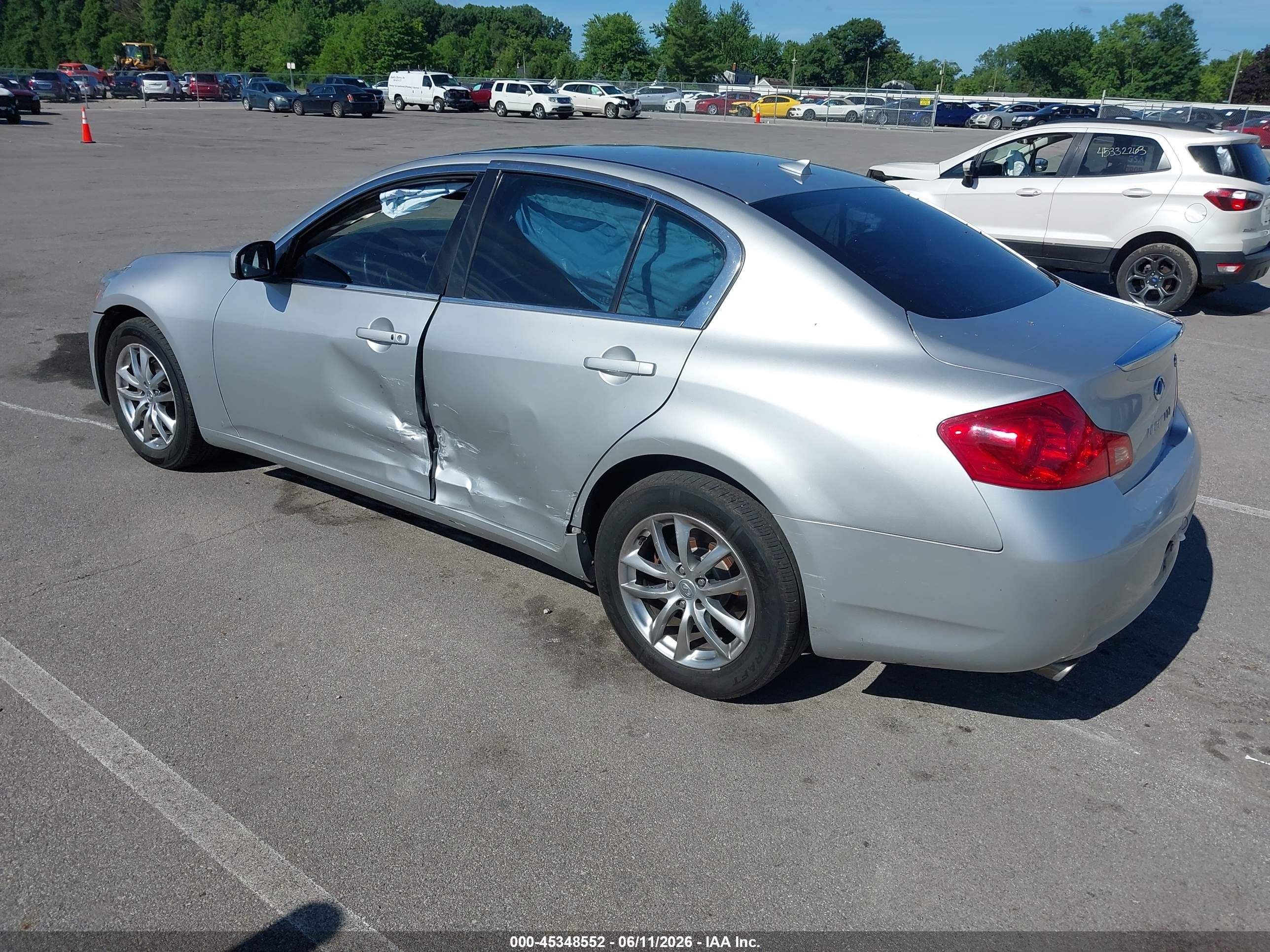 2007 Infiniti G35x   Silver vin: JNKBV61F17M818466