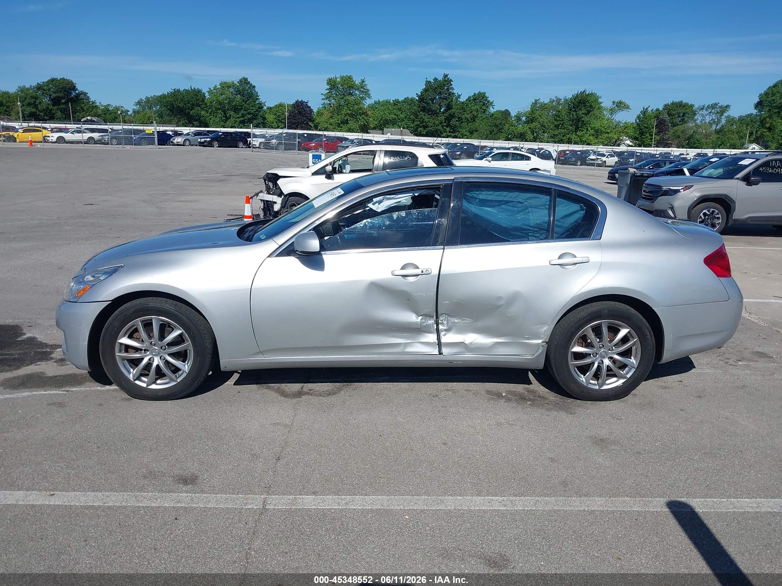 2007 Infiniti G35x   Silver vin: JNKBV61F17M818466