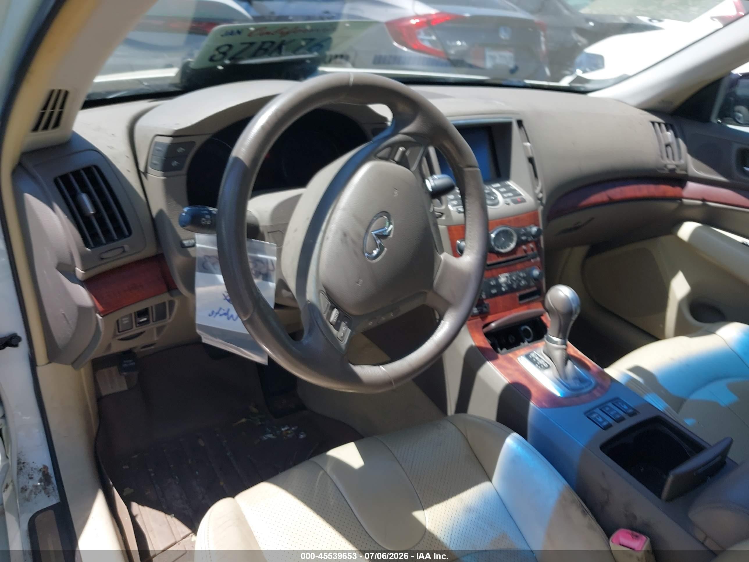2008 Infiniti G35x   White vin: JNKBV61F18M251791